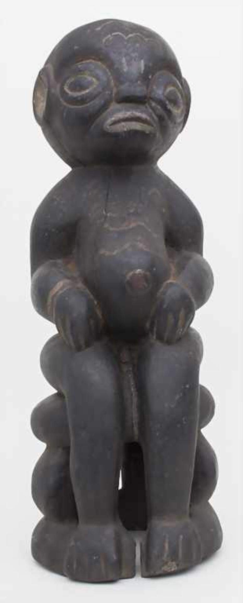 Votivfigur / A memorial figure, Kamerun, Nordwest ProvinzMaterial: schweres Holz, Gesicht und