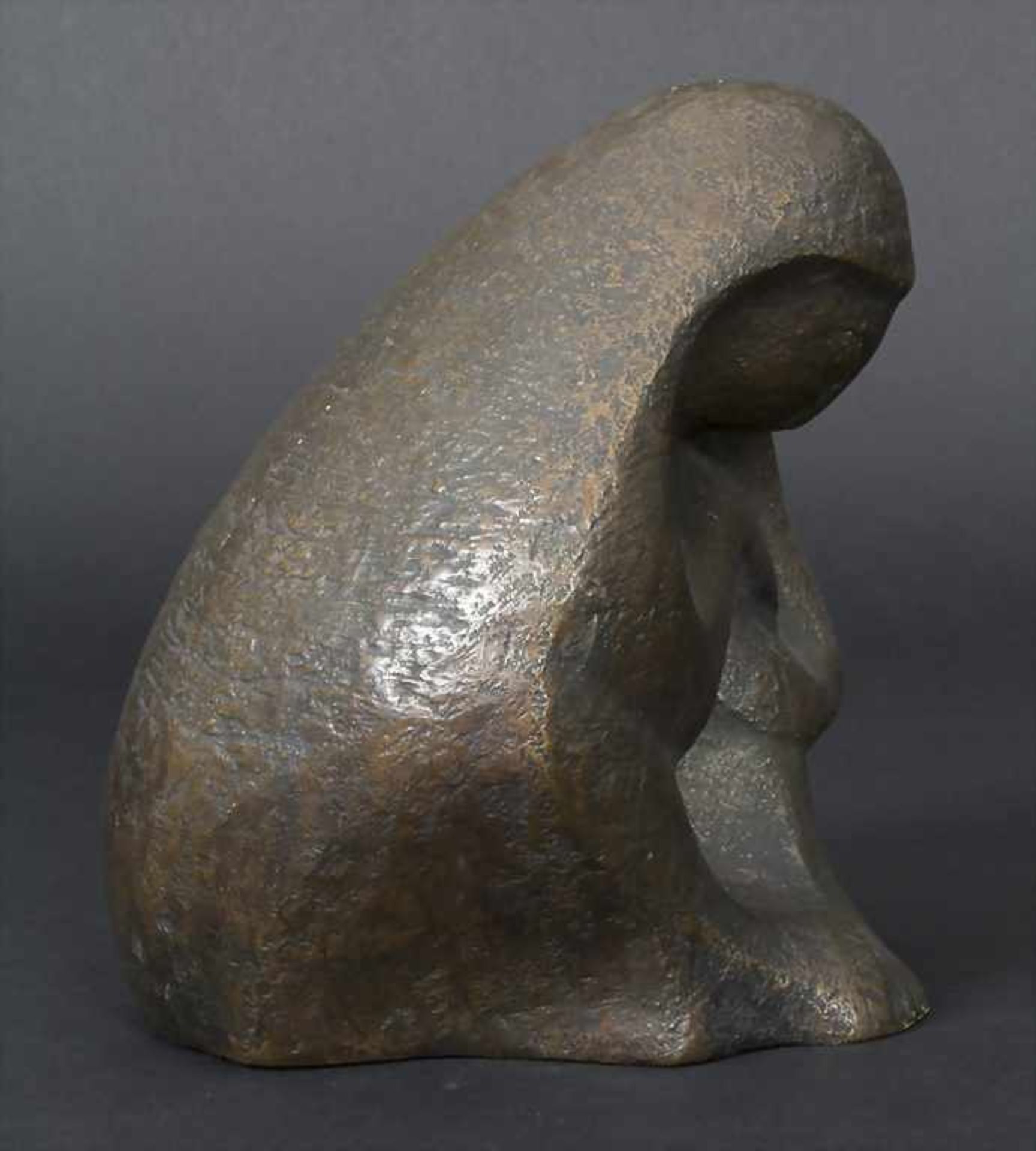 Ruth Leibnitz (1928-2011), Figurengruppe 'Mutter und Kind' / A figural group 'Mother and child' - Image 2 of 6