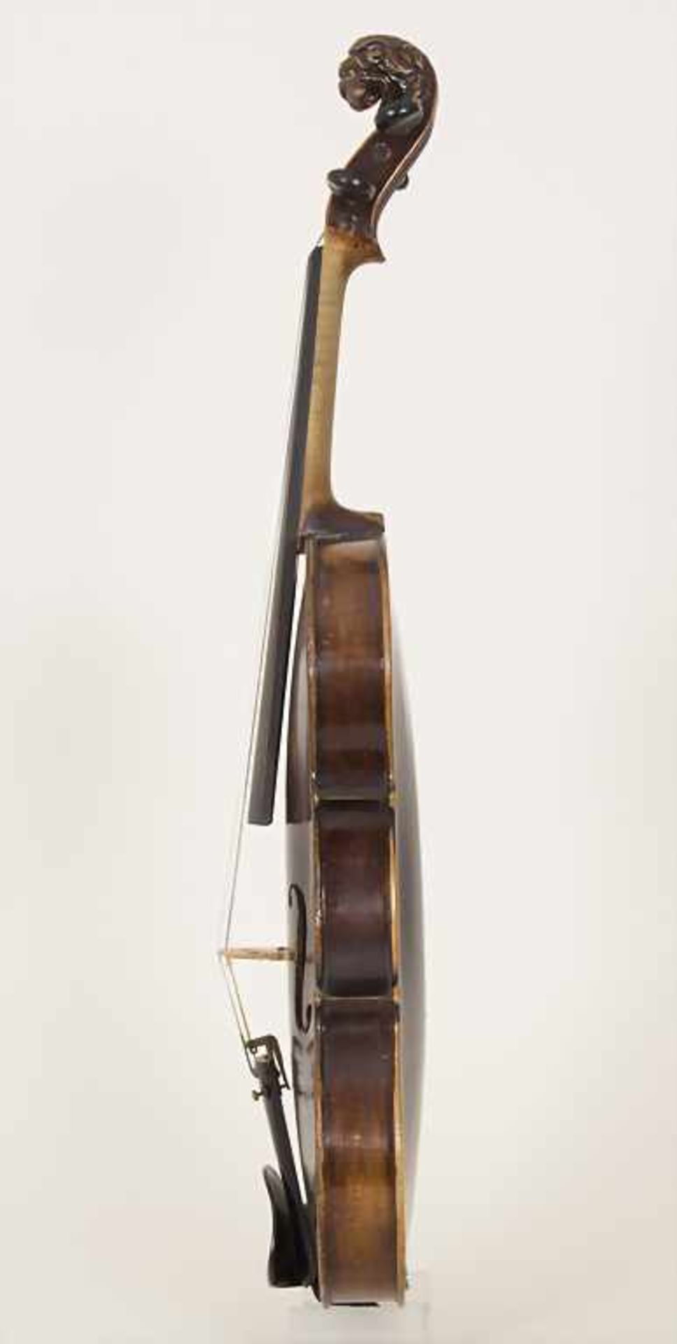 Violine / A violin, Modell 'STAINER', deutsch, um 1900Geige: 4/4, dunkelbrauner Lack, einteiliger - Bild 2 aus 6