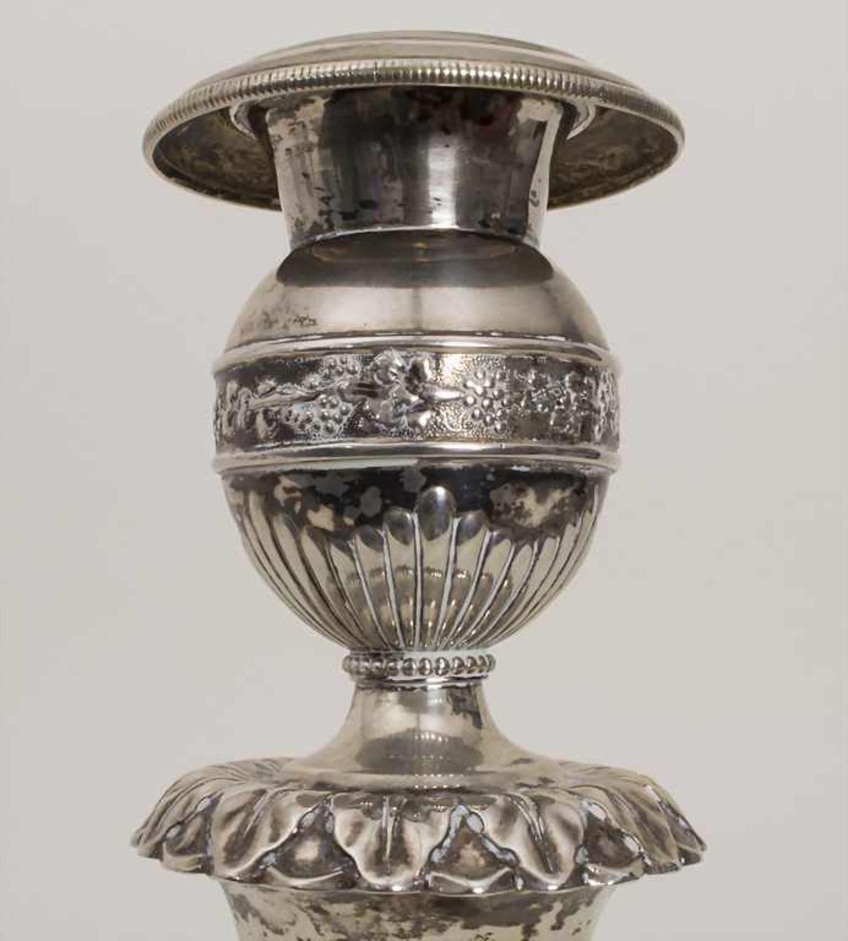 Paar Empire Kerzenleuchter / A pair of Empire silver candlesticks, Listle, um 1820Material: - Image 5 of 6