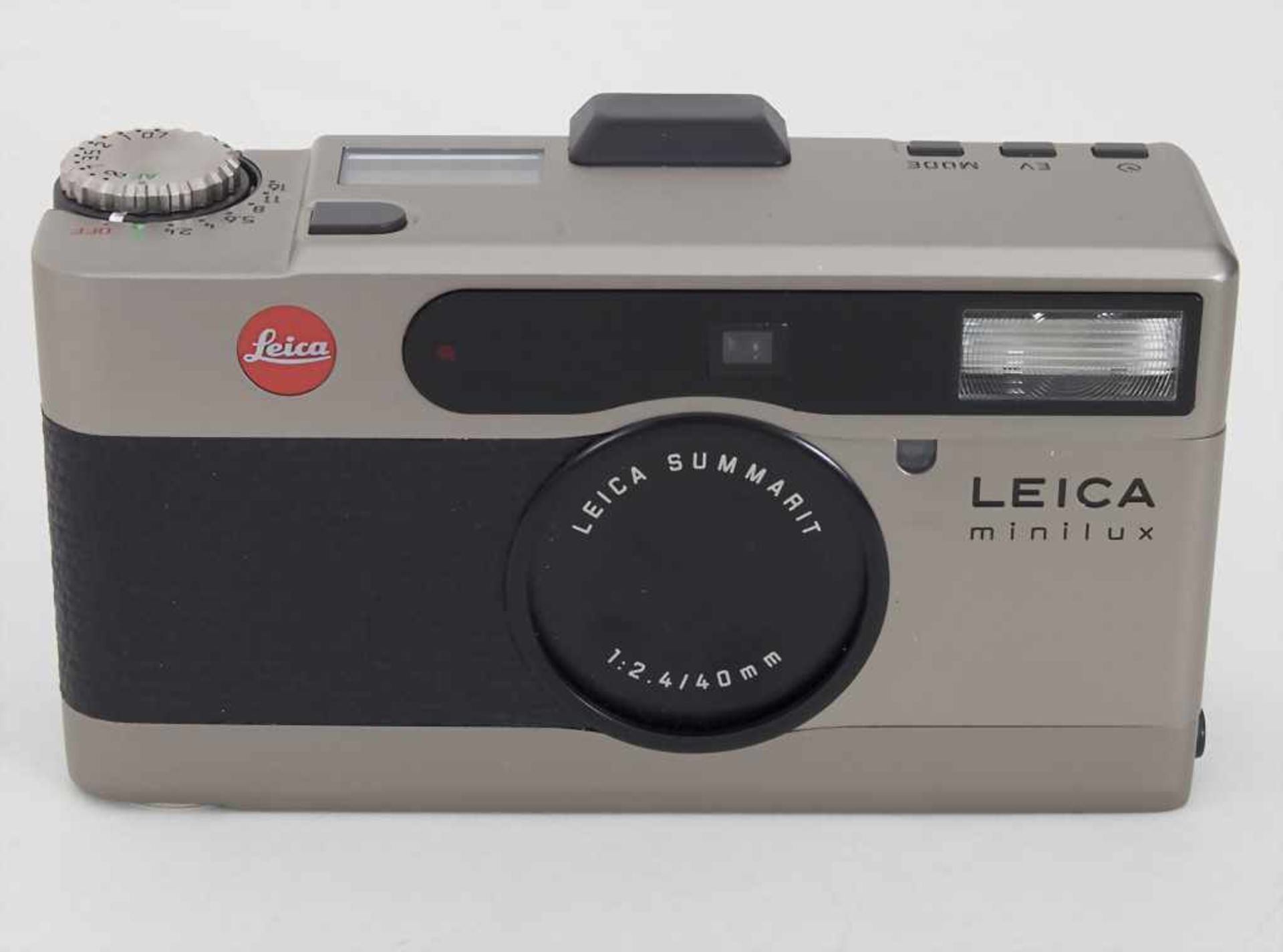 Leica Minilux Summarit f 2,4/40 mmZubehör: Original-Tasche, Garantiekarte (Kaufdatum 1996), - Bild 2 aus 5