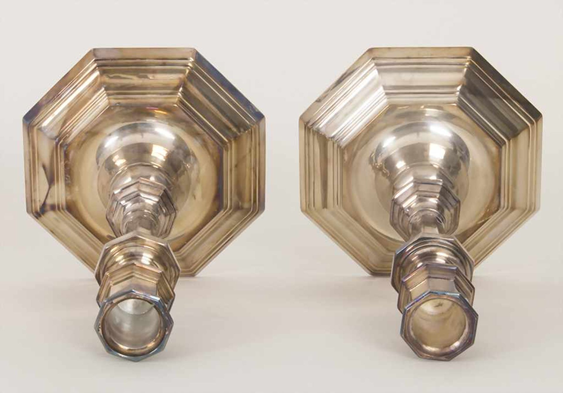 Paar Leuchter im Barockstil / A pair of plated candlesticks, Christofle, Paris, 20. Jh.Material: - Image 2 of 6