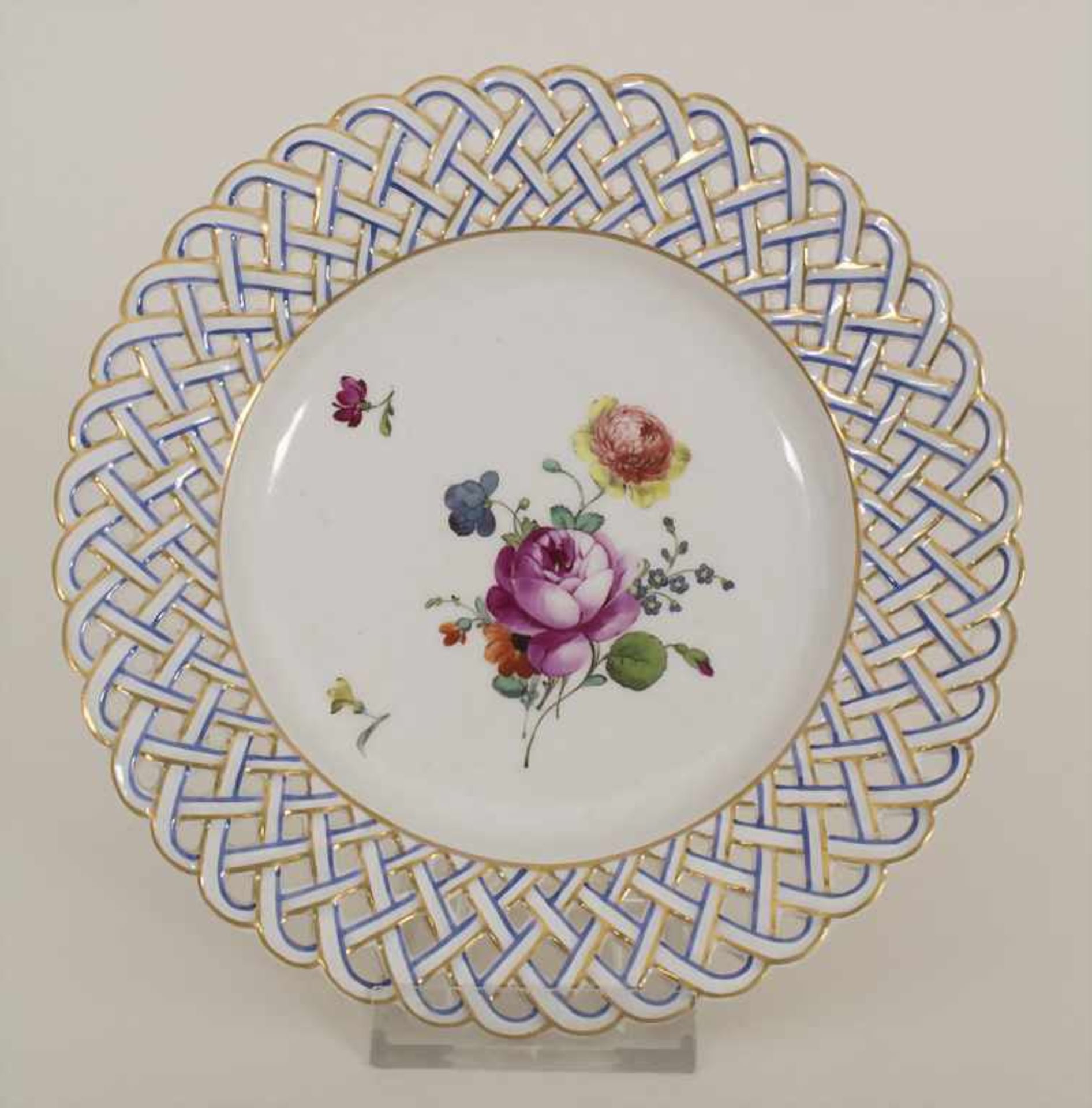 Teller mit Blumenmalerei / A plate with flowers, Frankenthal, um 1780Material: Porzellan,