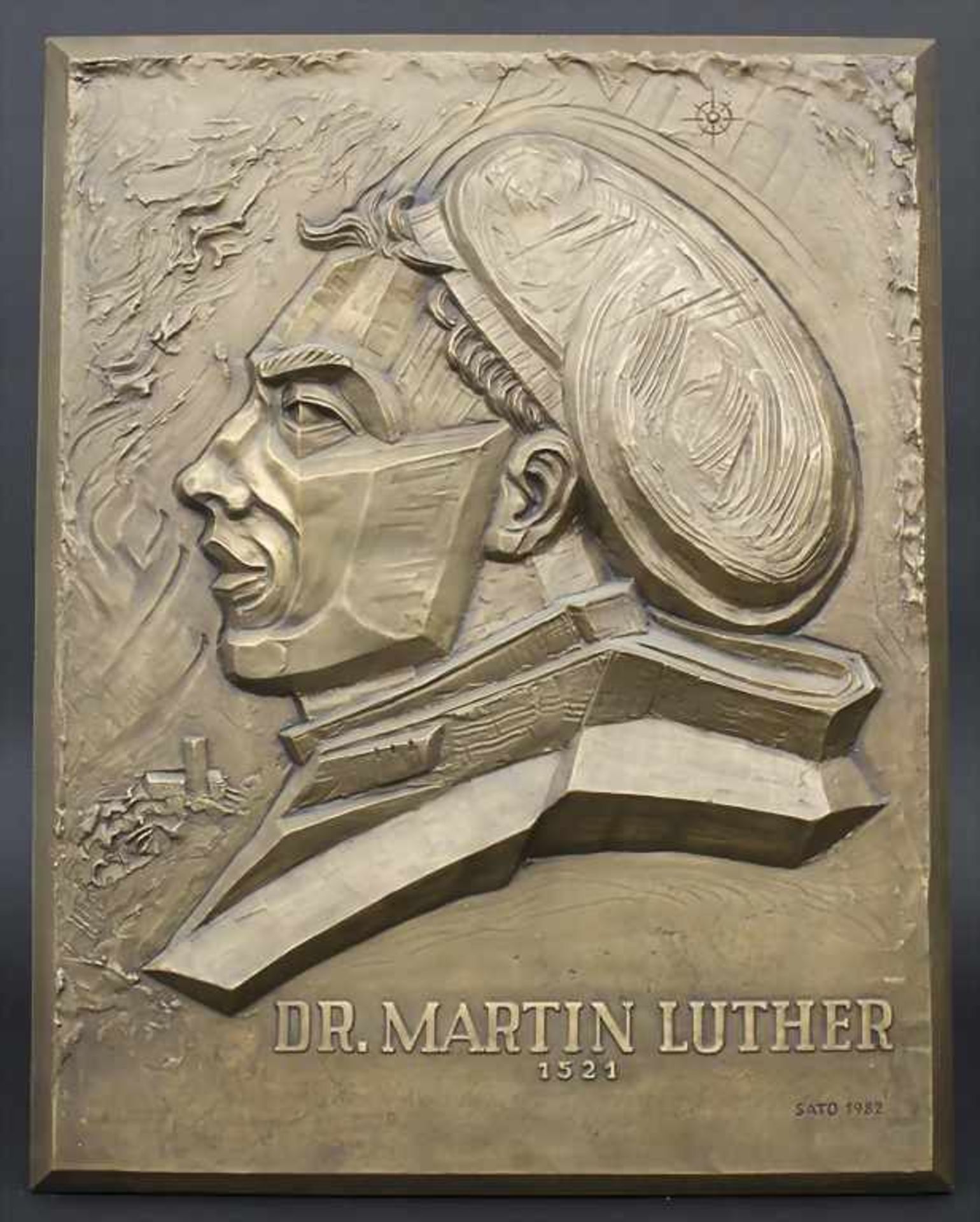 Hardy Schneider-Sato (1919-2002), Großes Bronzerelief 'Dr. Martin Luther' / A large bronze relief '