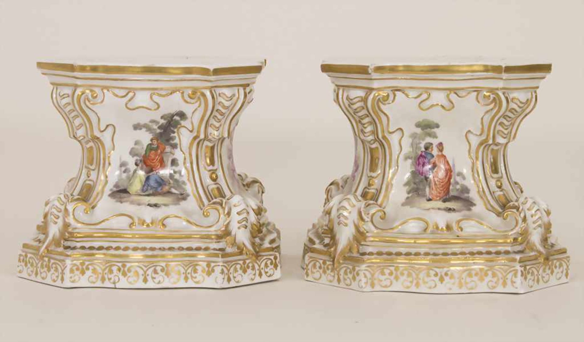 Paar frühe Postamente mit Watteau Malerei / A pair of early pedestals, Meissen, um 1745Material: - Bild 9 aus 16