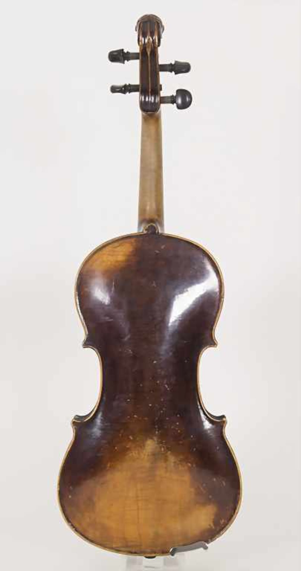 Violine / A violin, Modell 'STAINER', deutsch, um 1900Geige: 4/4, dunkelbrauner Lack, einteiliger - Bild 3 aus 6