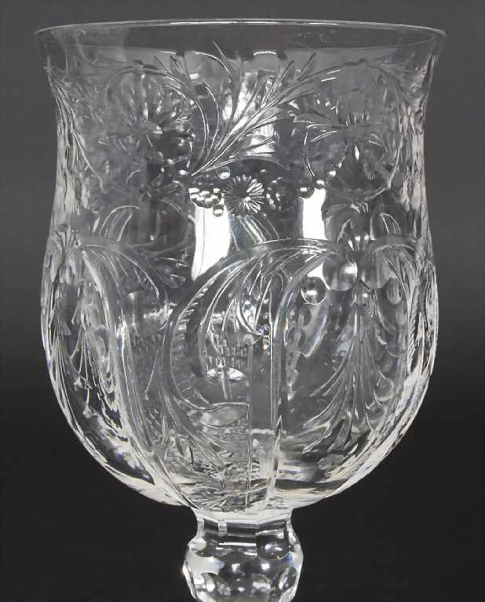 Weinglas / A wine glass, Frankreich, 19. Jh.Material: farbloses Glas, geschliffen,Höhe: 20,5 cm, - Image 5 of 6