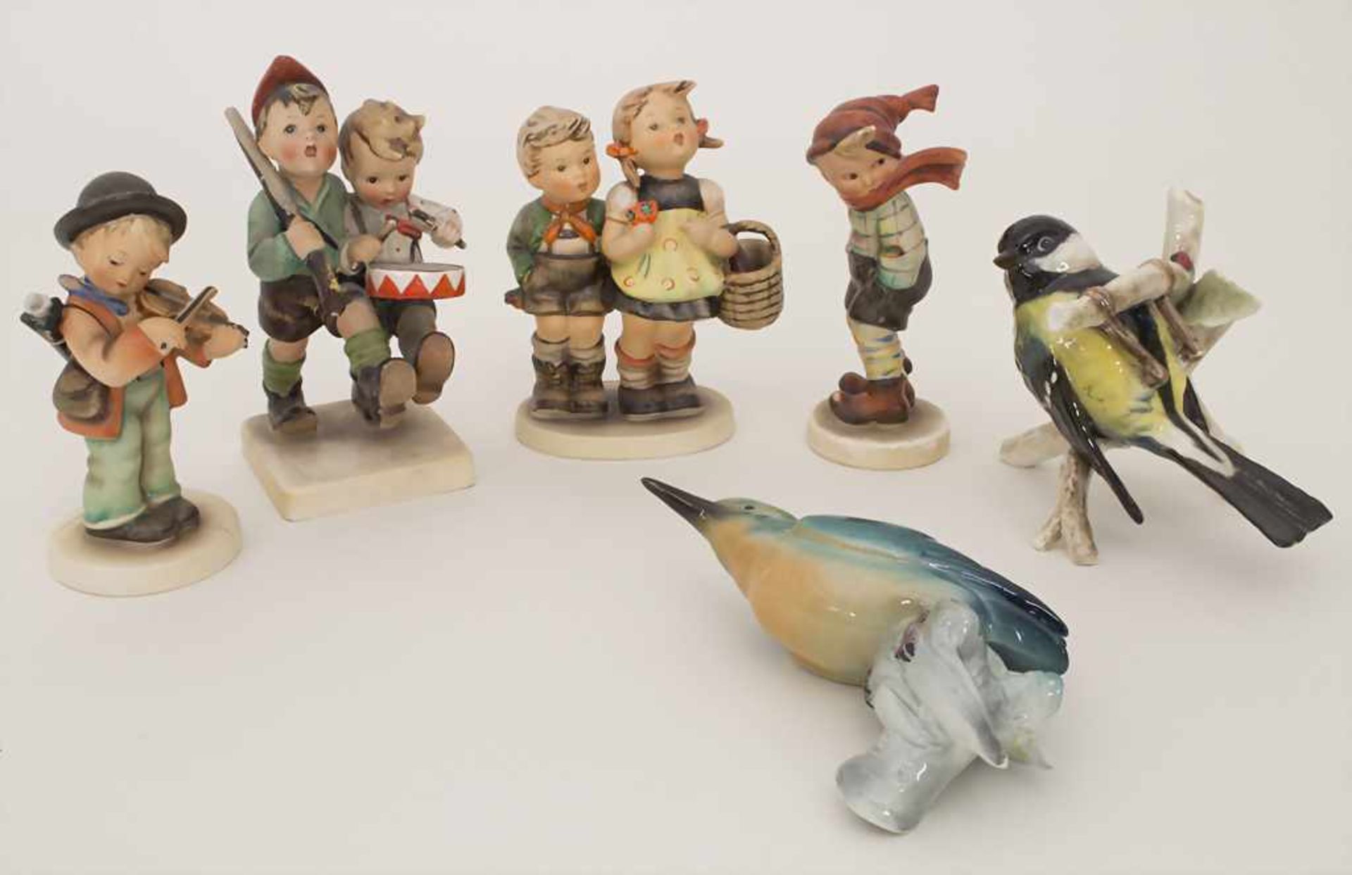 Konvolut 2 Vogel- und 4 Hummelfiguren / A set of 2 birds and 4 Hummel figures, Goebel, 1940-1980er