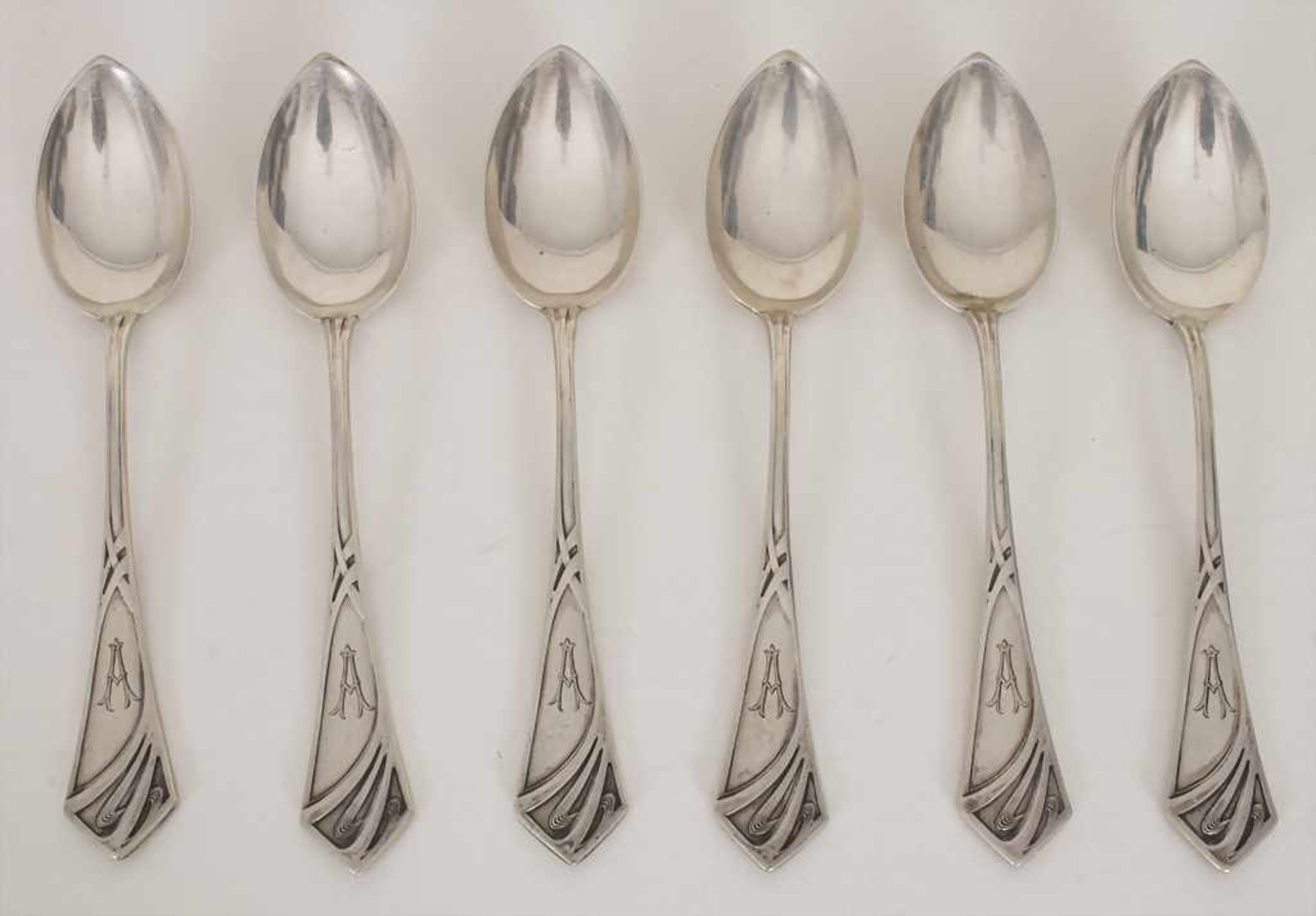 6 Jugendstil Kaffeelöffel / 6 Art Nouveau coffee spoons, Fa. Auerhahn, um 1900Material: Silber, im