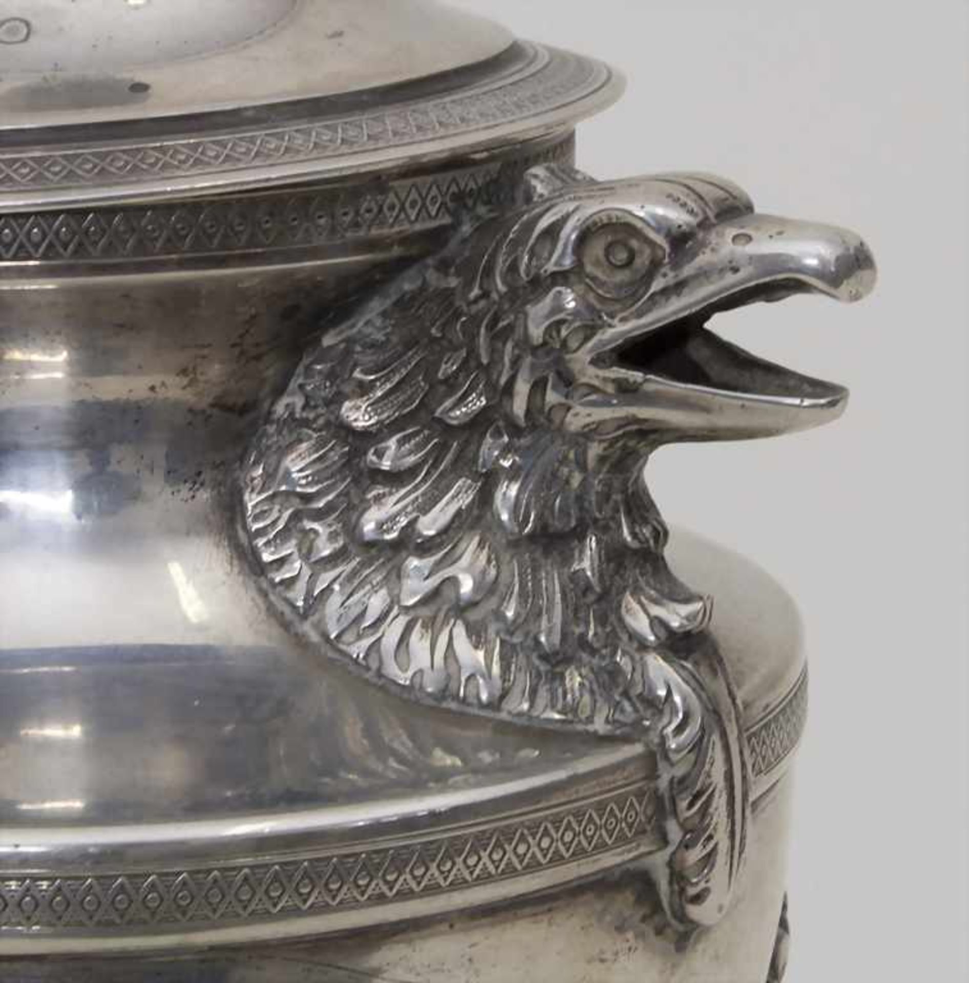 Kleiner Weinkrug / A small silver wine jug, um 1900Material: Silber 800, Punzierung: Beschaumarke, - Image 7 of 8