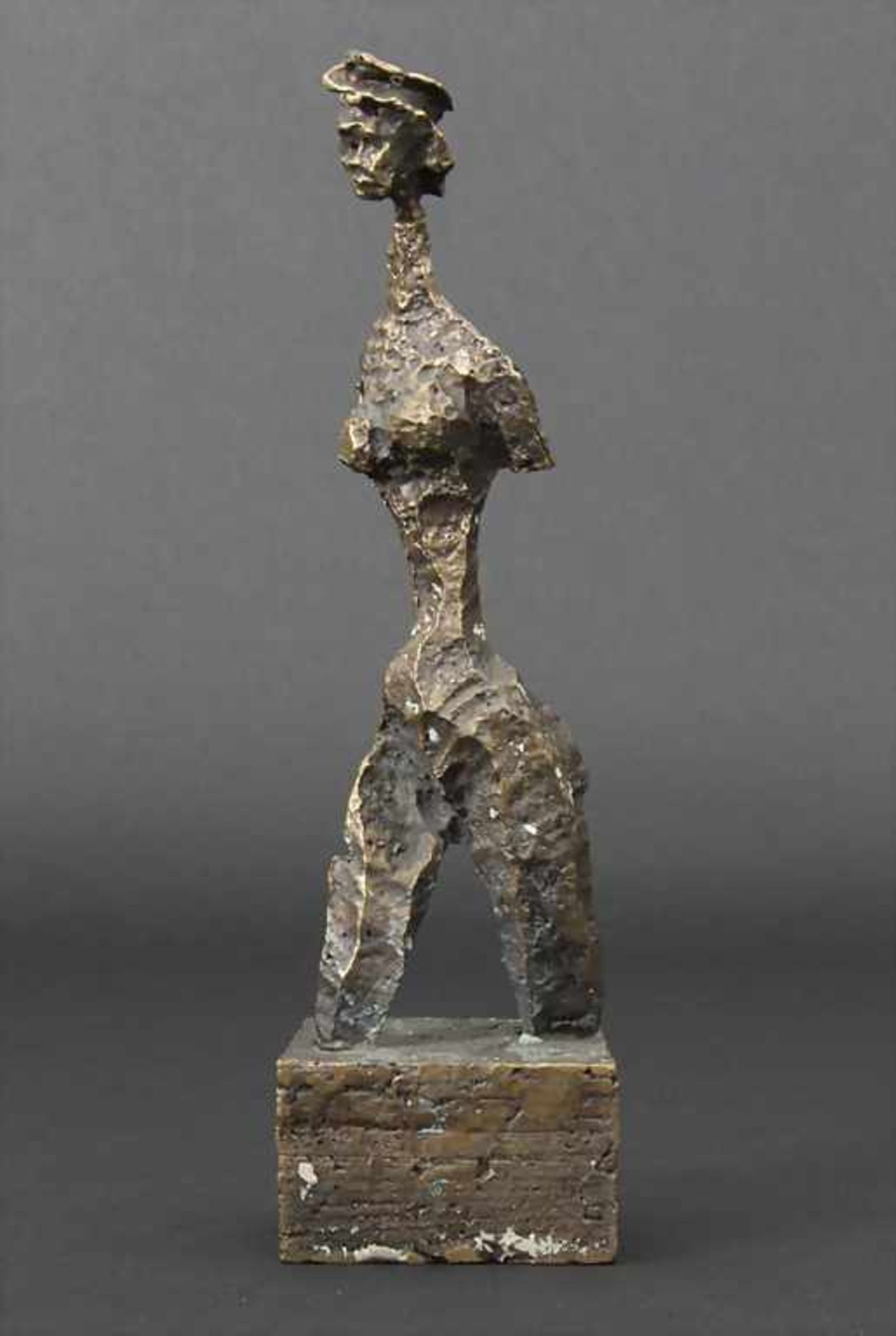 Hardy Schneider-Sato (1919-2002), 'Weiblicher Akt' / 'A female nude'Technik: Bronze, patiniert,