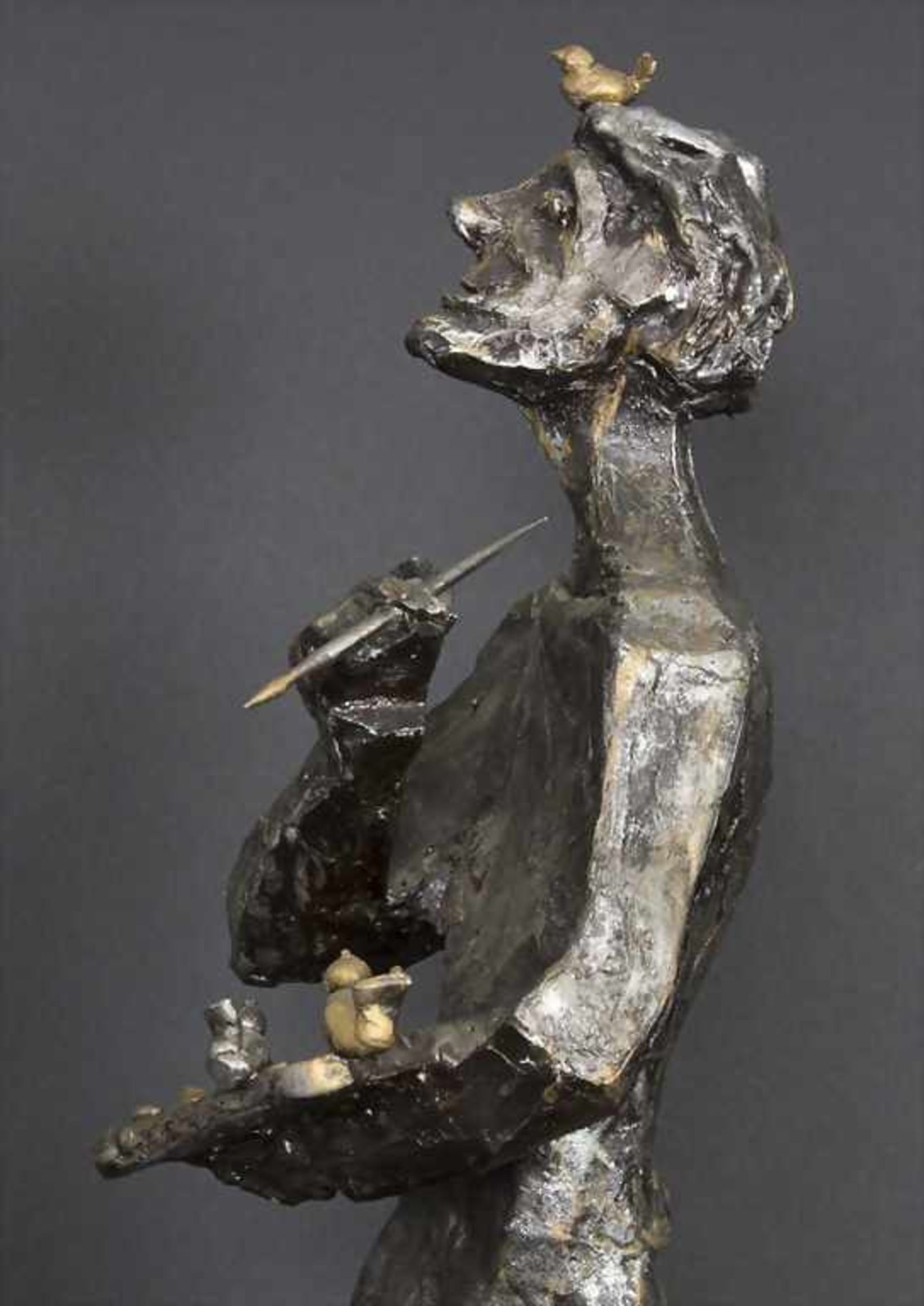 Hardy Schneider-Sato (1919-2002), Bronzefigur 'Spatzenfärber' / A bronze figure 'Sparrow painter' - Image 3 of 7