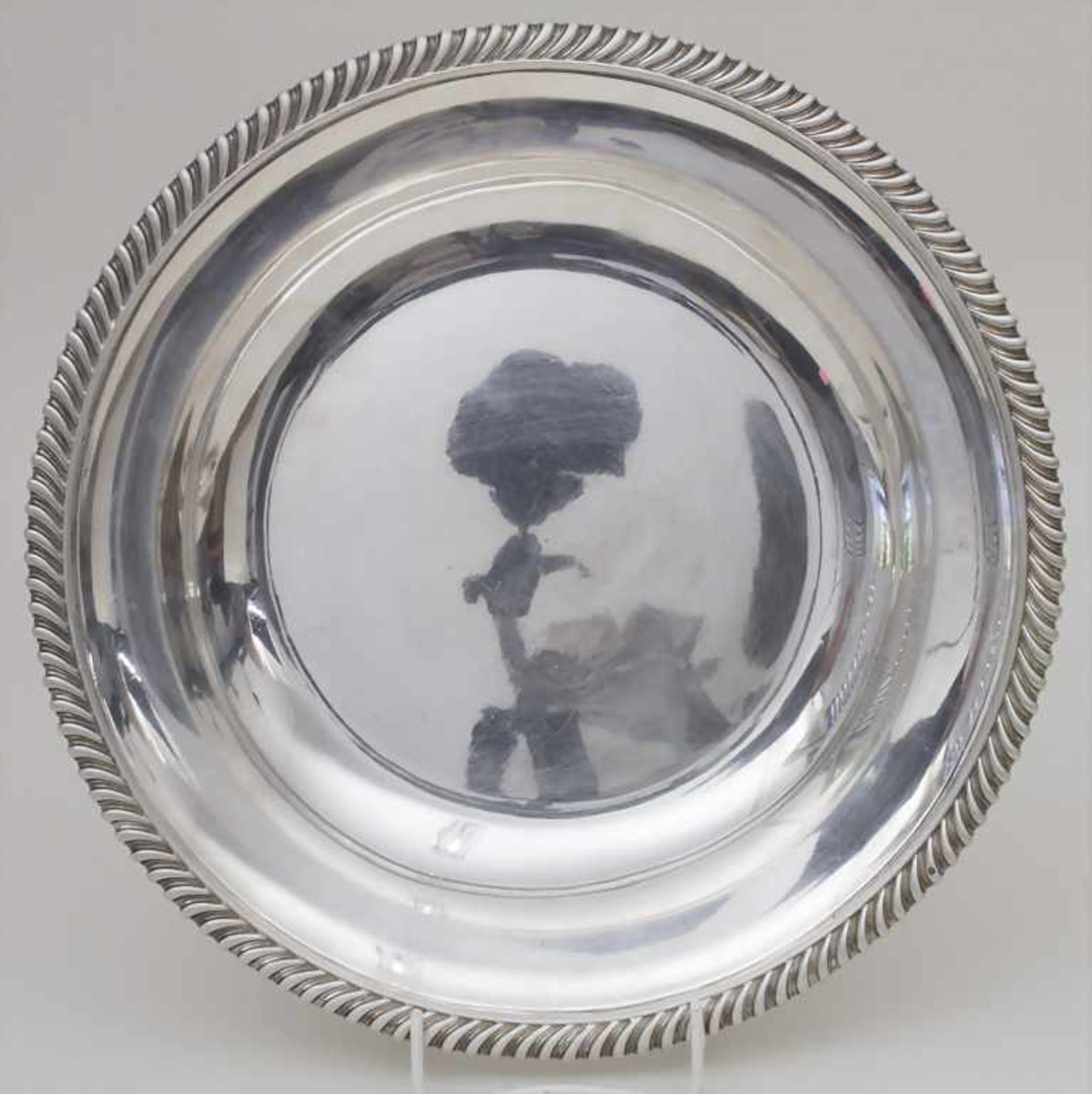 Runde Platte / A silver plate, Piault-Linzeler, Paris, nach 1839