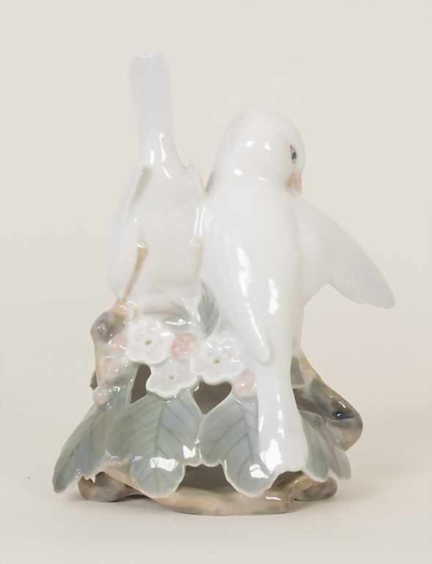 Turteltauben auf Kirschblütenzweig / A pair of doves, Royal Copenhagen, 1956< - Bild 3 aus 6