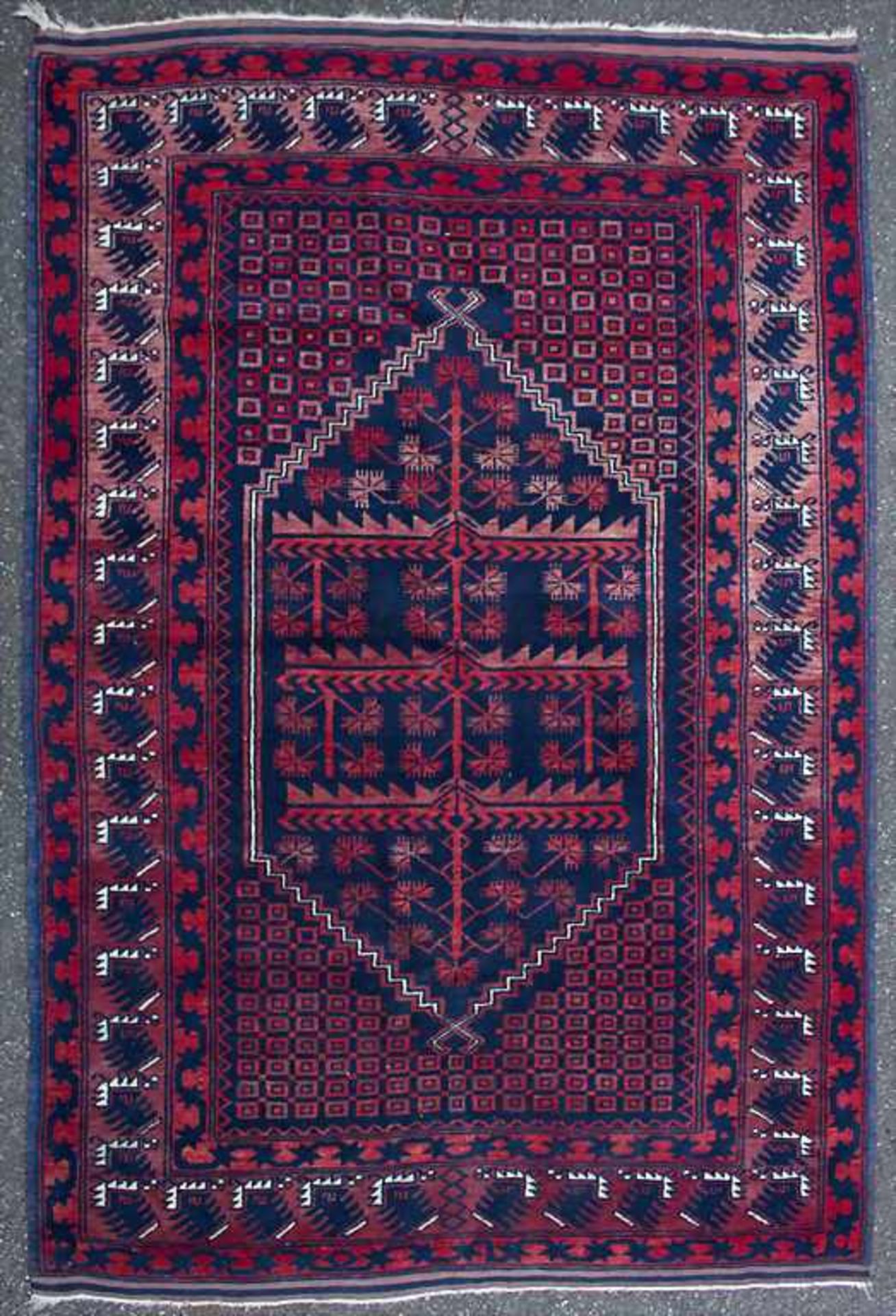 Orientteppich / An oriental carpet - Image 5 of 5