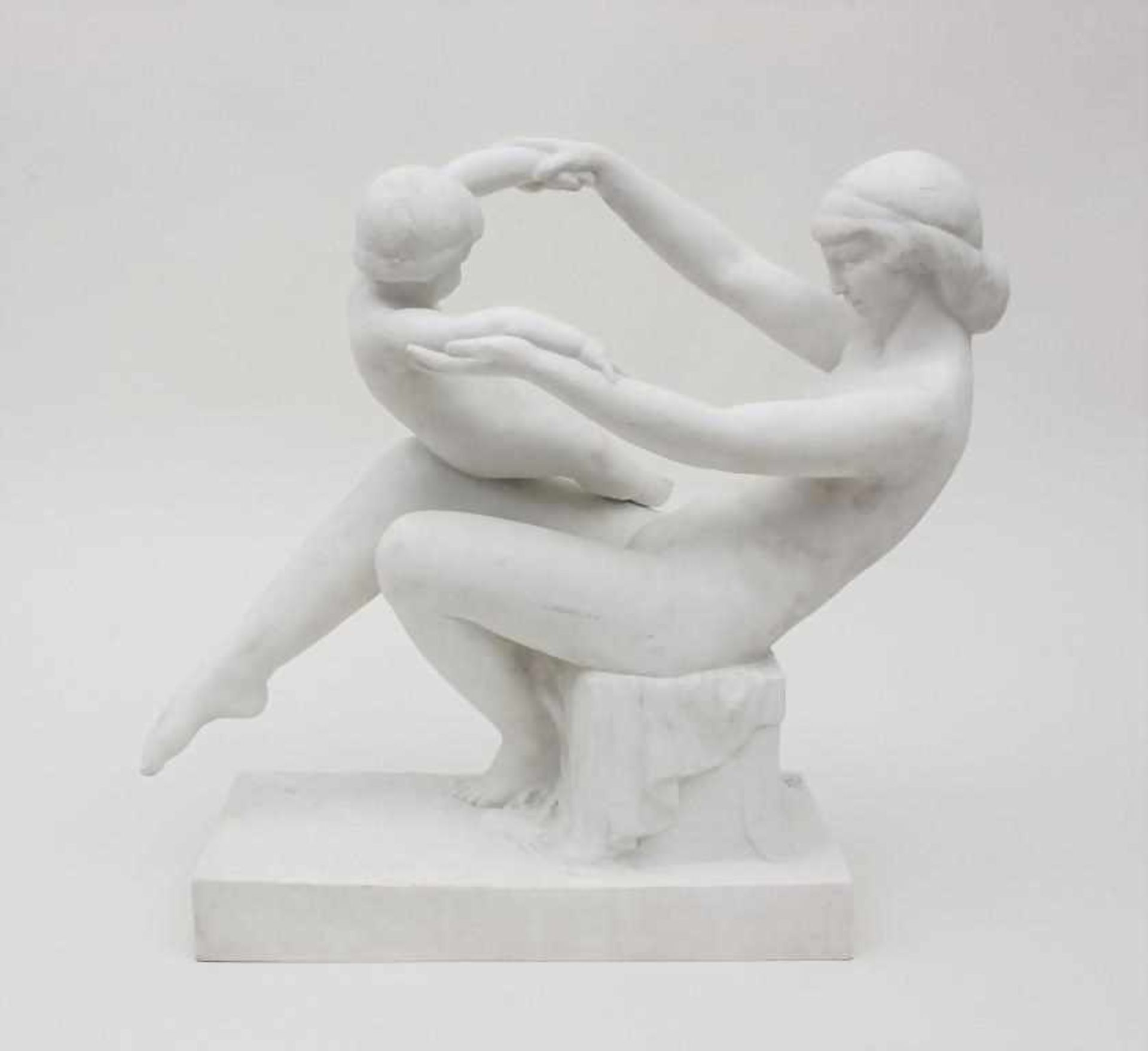 Porzellan Figur ' Mutterliebe' / Porcelain Figurine ' Motherly Love', Gaston Contesse 1870-1846,