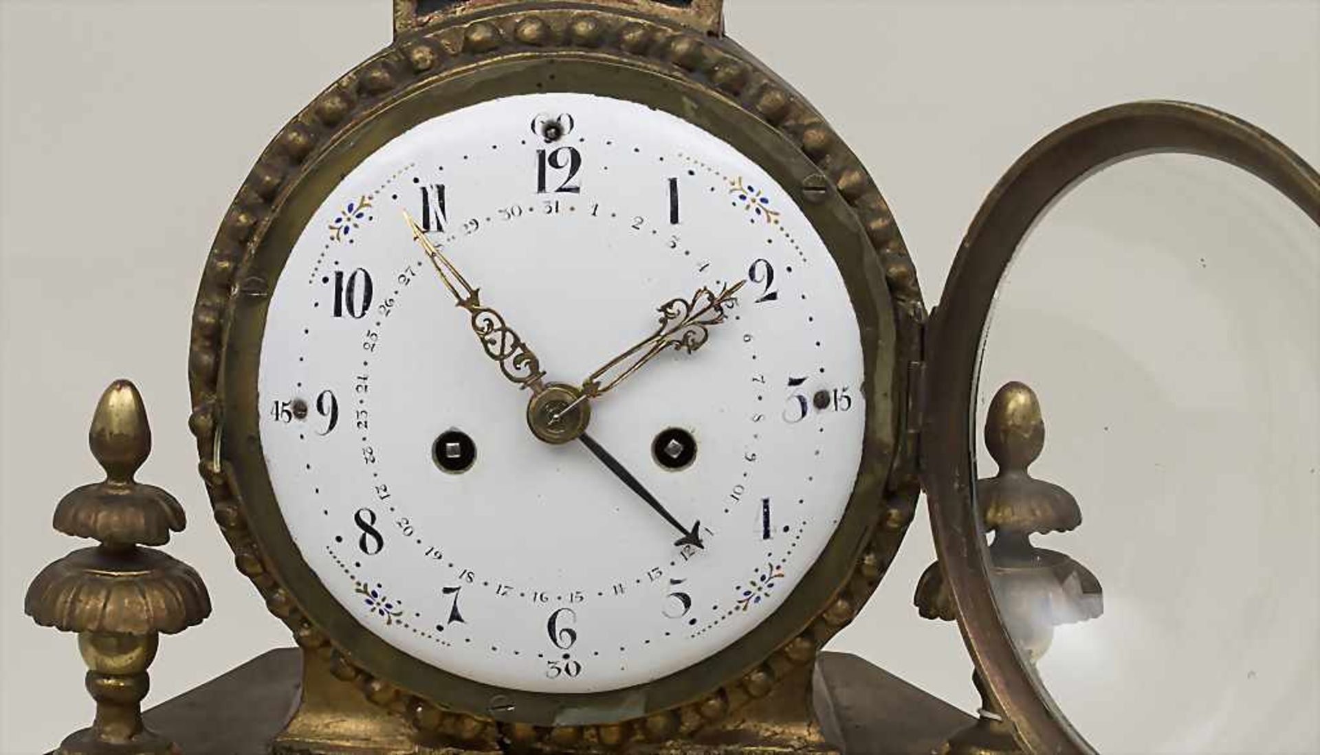 Louis-Seize-Kaminuhr / Louis-Seize mantle Clock, Wien, um 1775 - Image 3 of 8