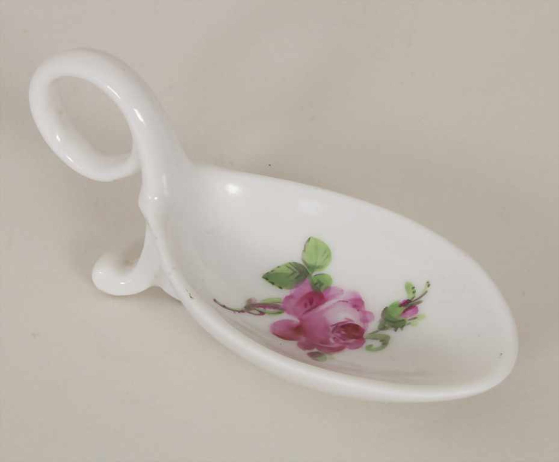 Seltener Löffel 'Rote Rose' / A rare spoon with rose pattern, Meissen, Mitte 19. Jh.<