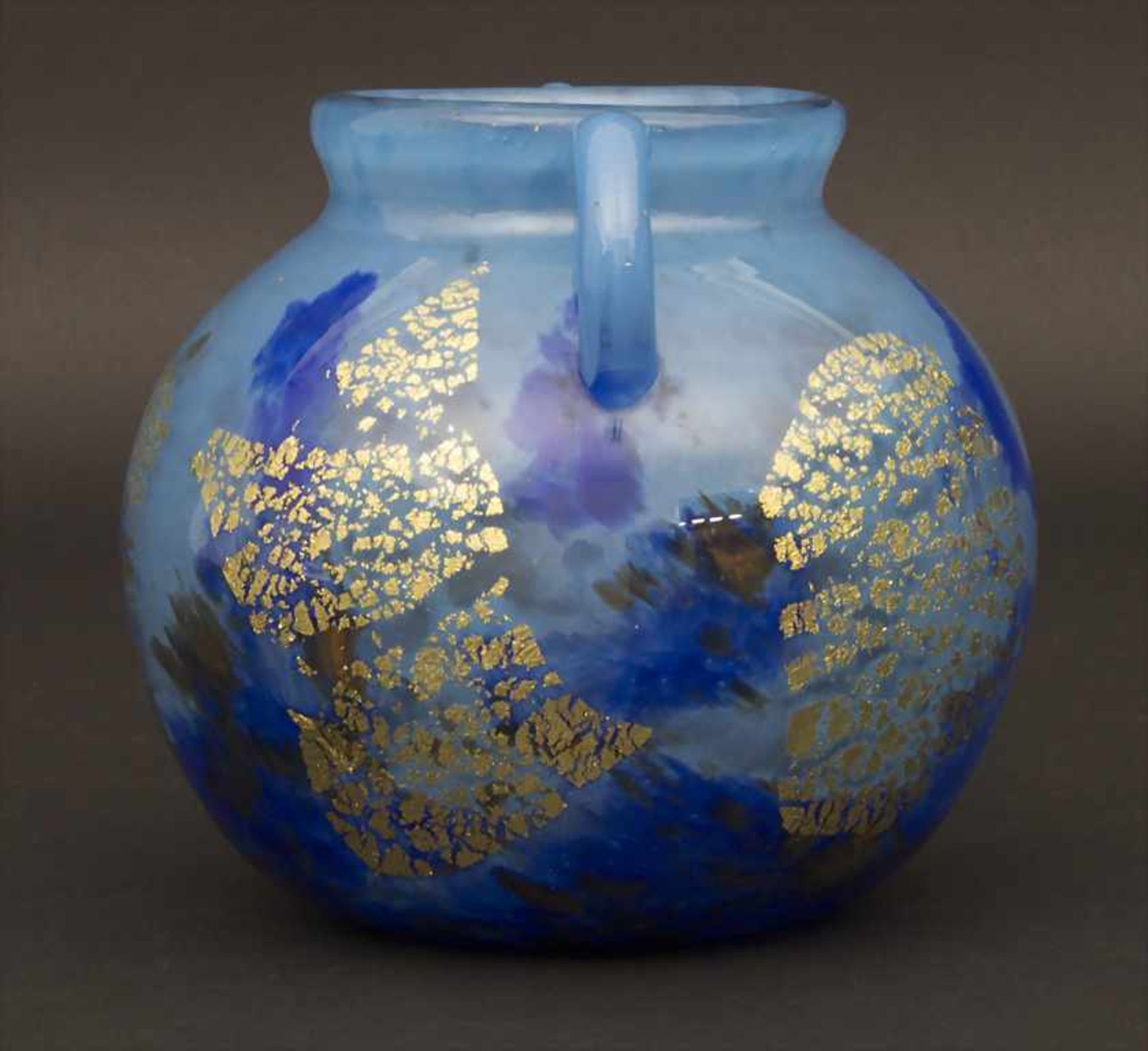 Doppelhenkel-Ziervase 'Verre de jade bleu' / A vase with 2 handles, Daum Frères, Nancy, um 1918- - Bild 2 aus 6