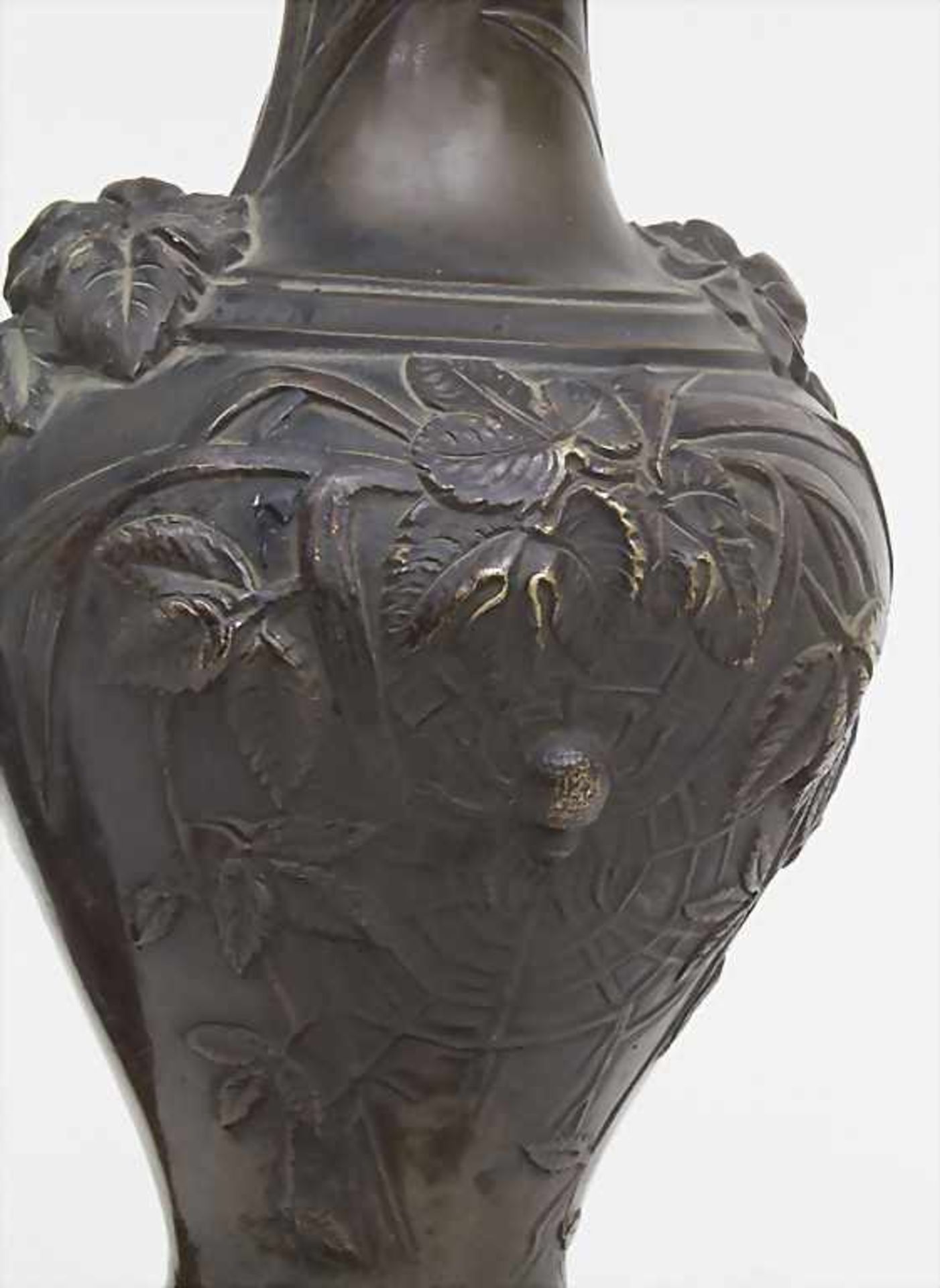 Paar Jugendstil Bronze Vasen mit Spinne und Spinnennetz / A pair of Art Nouveau bronze vases with - Bild 5 aus 5