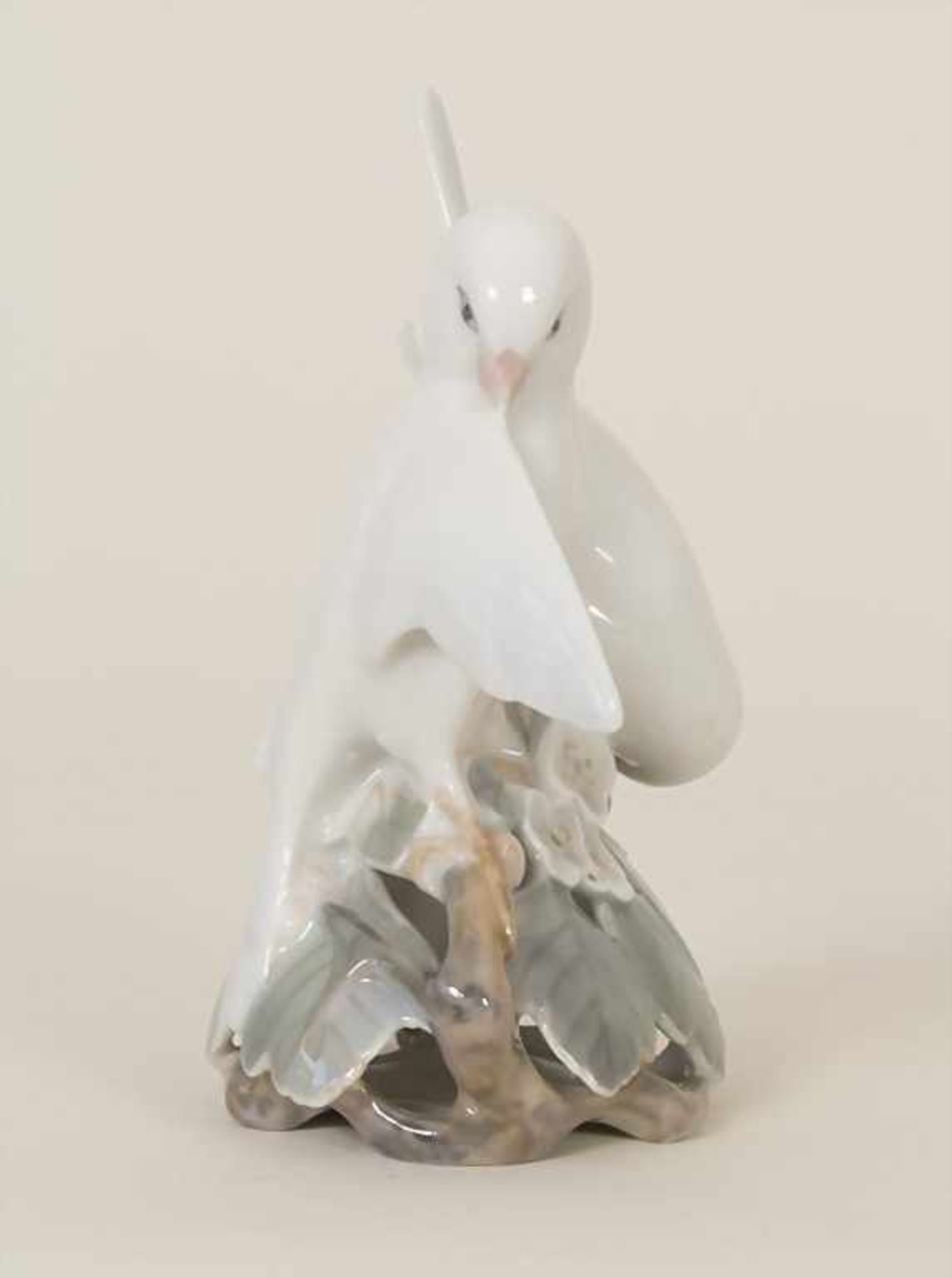 Turteltauben auf Kirschblütenzweig / A pair of doves, Royal Copenhagen, 1956< - Bild 4 aus 6