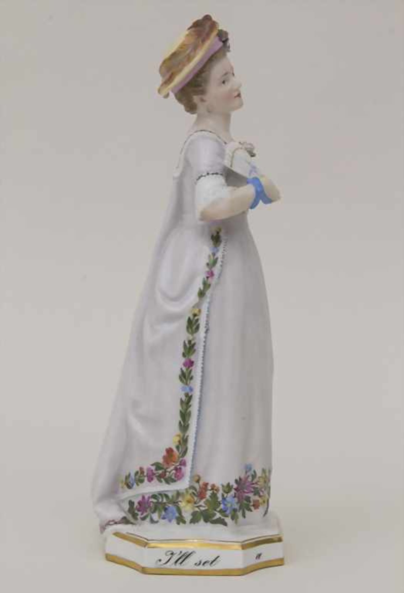 Seltene Figur der Schauspielerin 'Ada Cavendish' / A rare figure of the actress 'Ada Cavendish', - Bild 4 aus 10