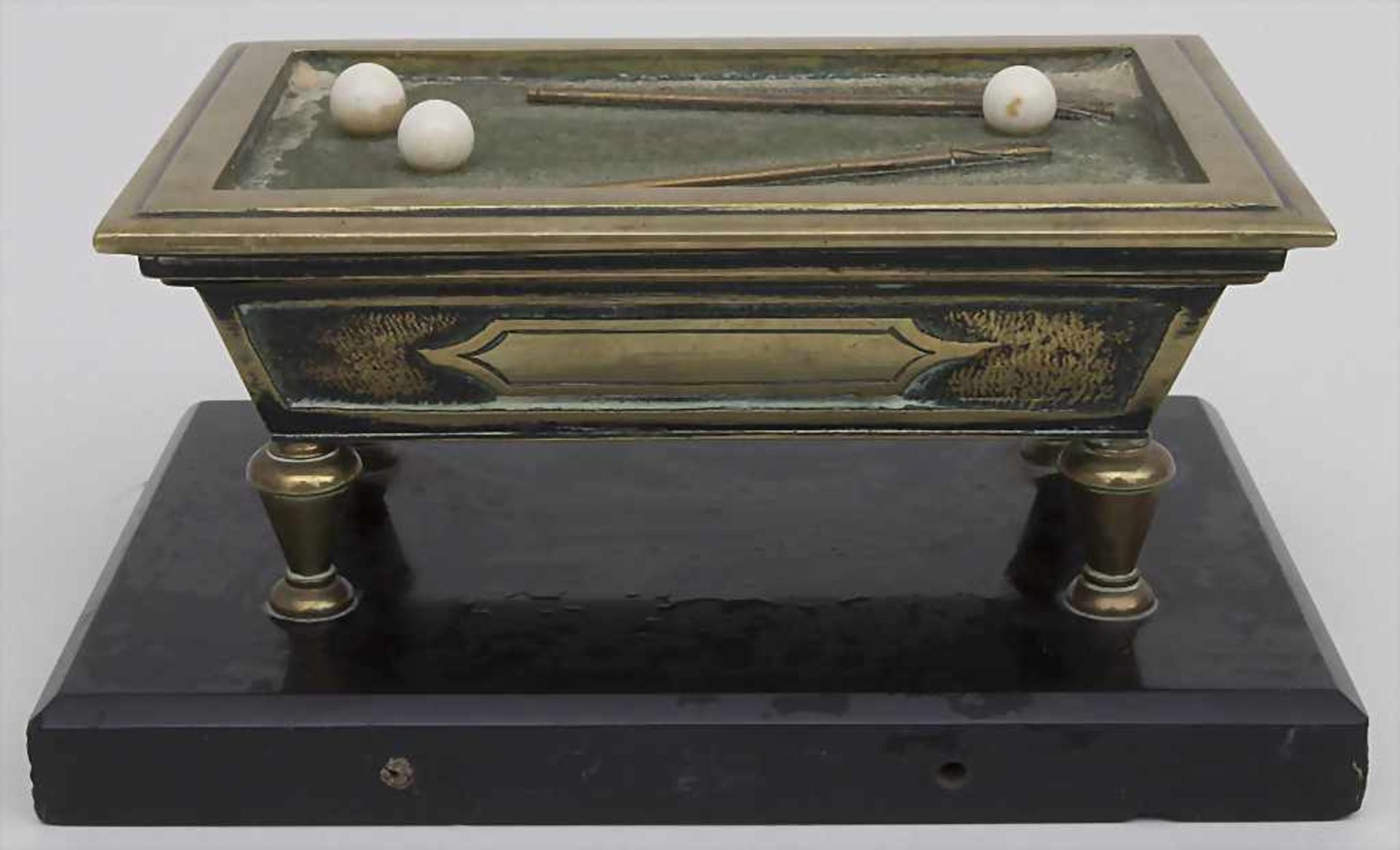 Billardtisch als Schatulle / A pool table as lidded box, deutsch, um 1900