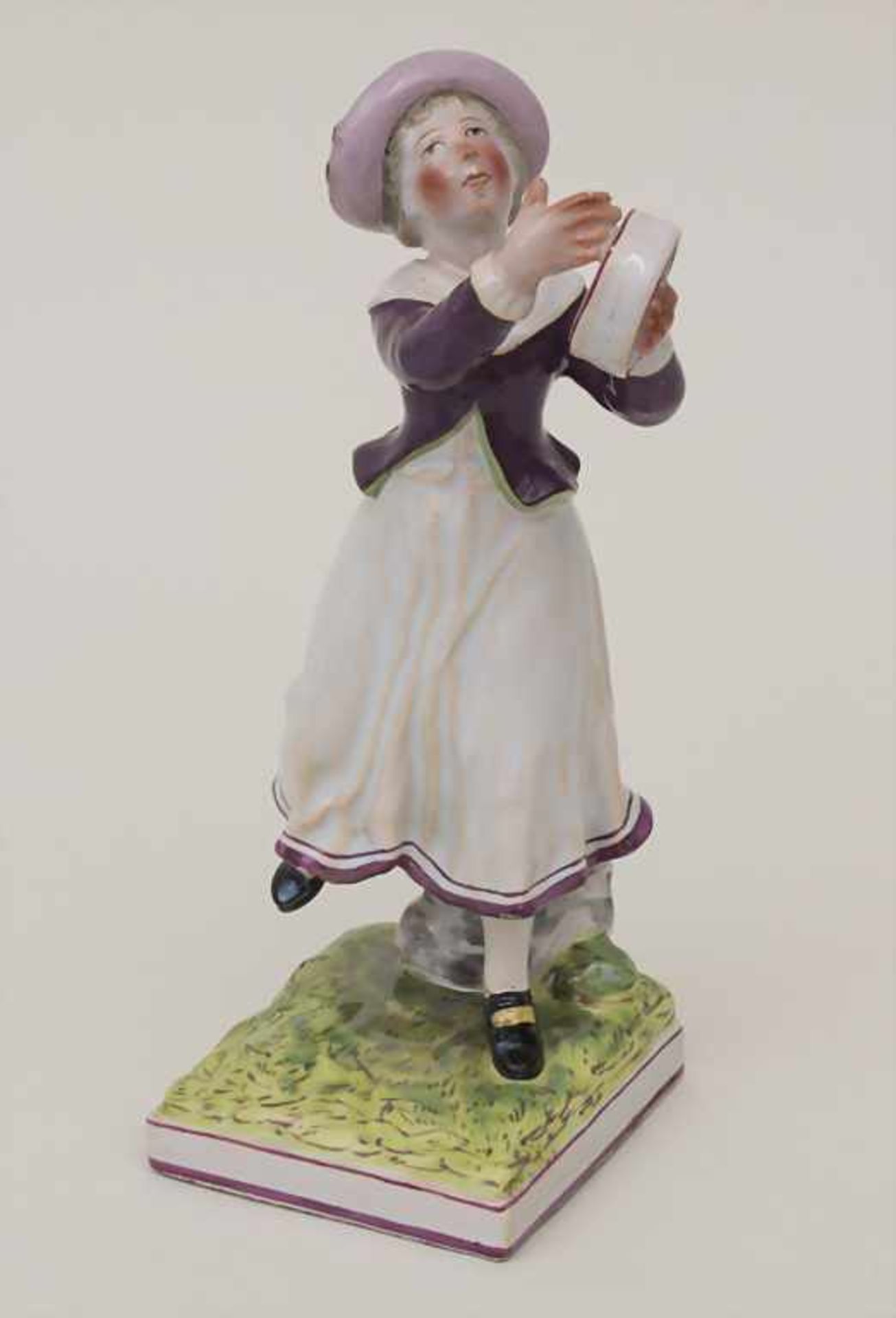 Fayence Figur - Tamburinspieler / A faience figure of a tambourine player, Paul Hannong, Straßburg /