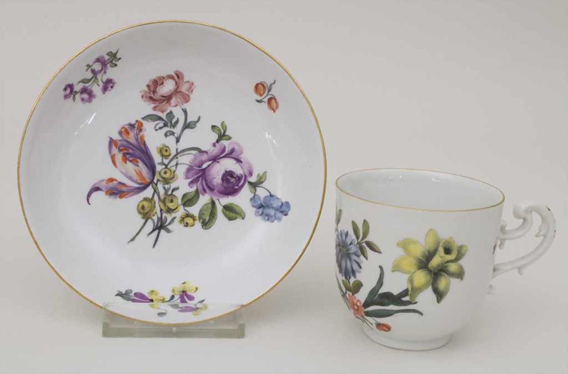 Tasse mit Unterschale / A tea cup and saucer, Meissen, um 1750