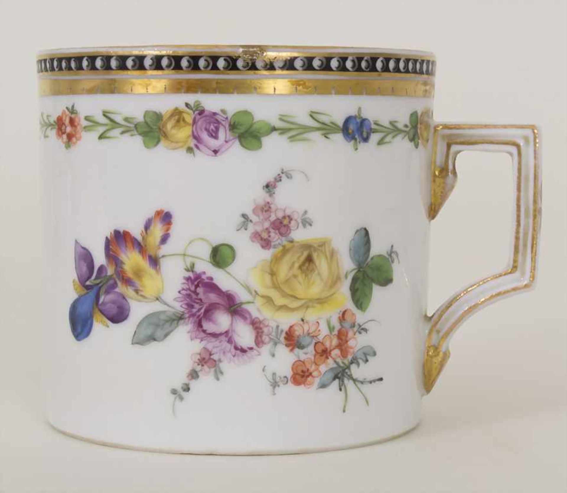 Empire Tasse mit Unterschale / A tea cup and saucer, Nyon, Schweiz, um 1800 - Bild 9 aus 12