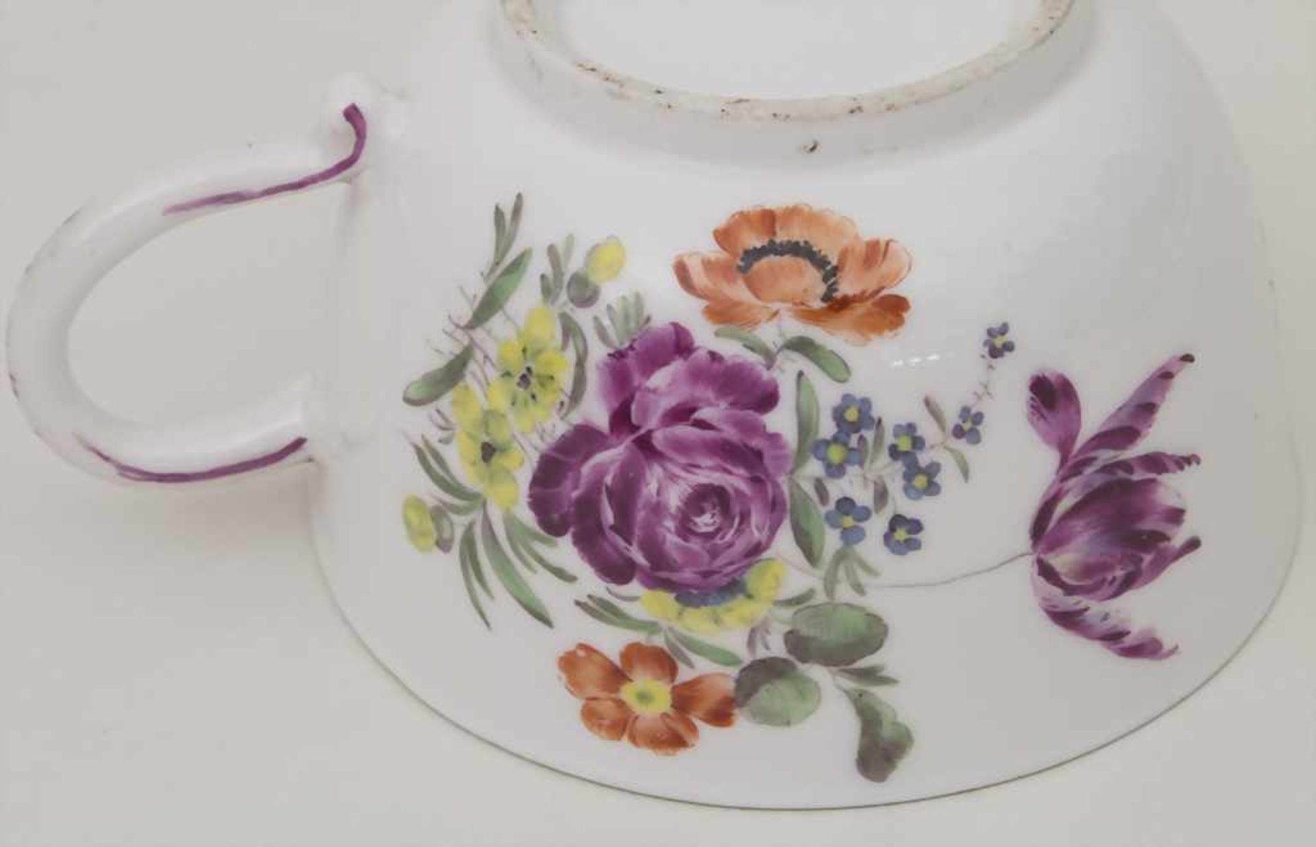 Tasse mit Unterschale / A tea cup and saucer, Höchst, um 1770< - Bild 5 aus 6