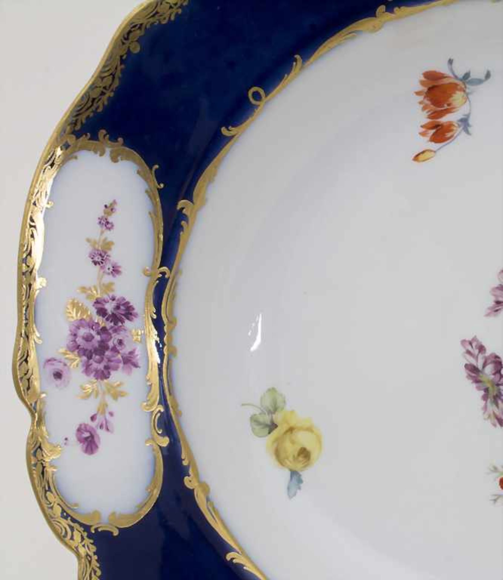 Rokoko Teller / A Rococo plate, Meissen, 1763-1773 - Bild 3 aus 5