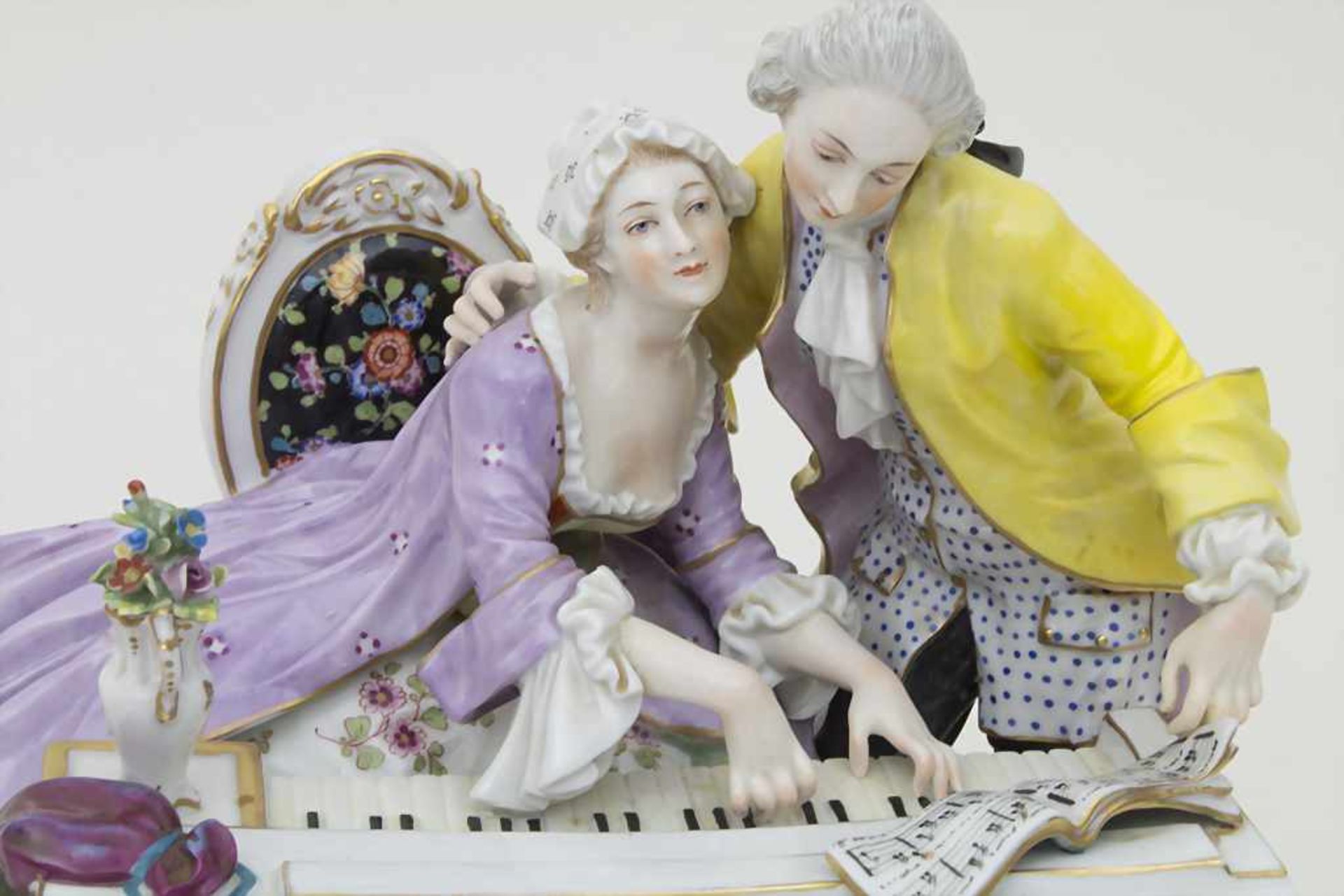 Figurengruppe 'Die Klavierstunde' / A figural group 'The piano lesson', Aelteste Volkstedt- - Image 2 of 9