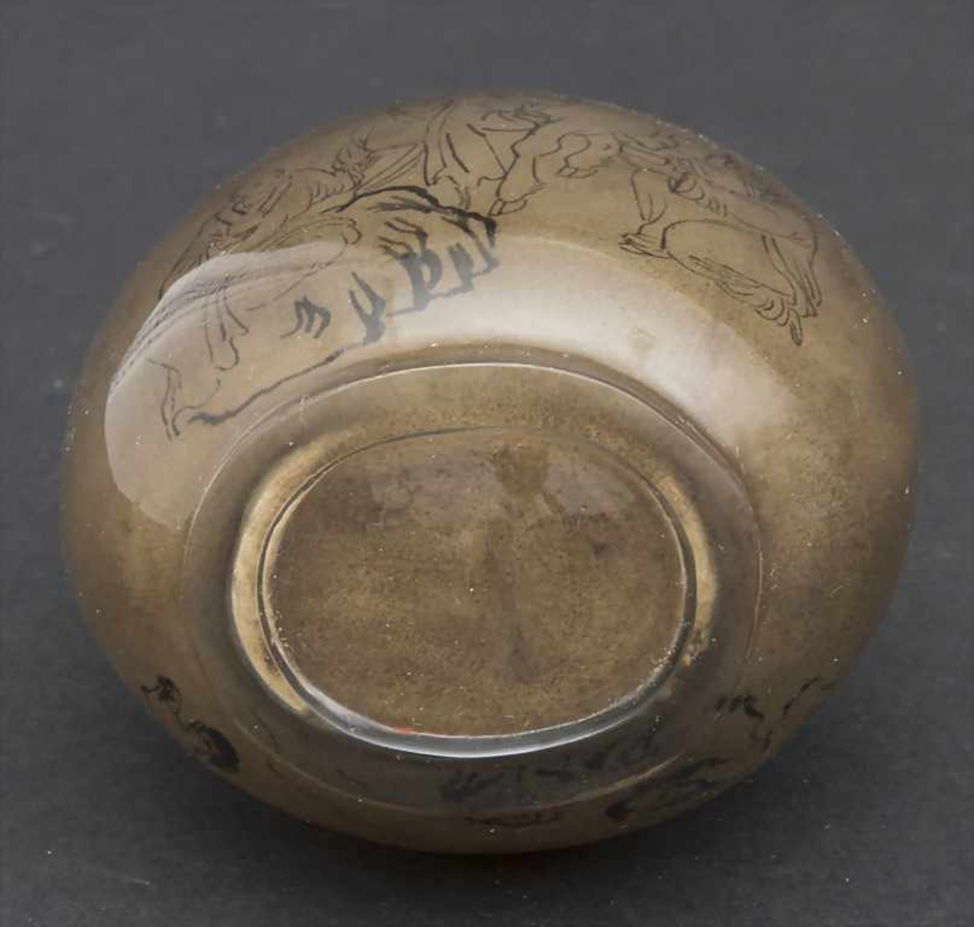 Snuffbottle mit Tuschemalerei 'Mönche' / A snuff bottle with ink drawings 'monks', China, um - Image 6 of 10