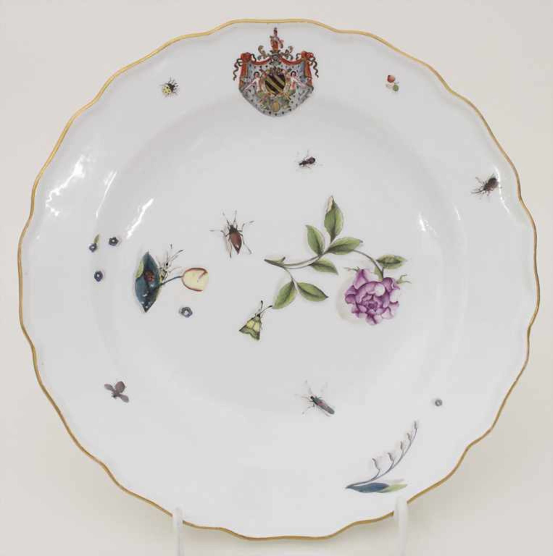 Wappen Teller / A plate with coat of arms, Meissen, um 1735 - Bild 2 aus 5