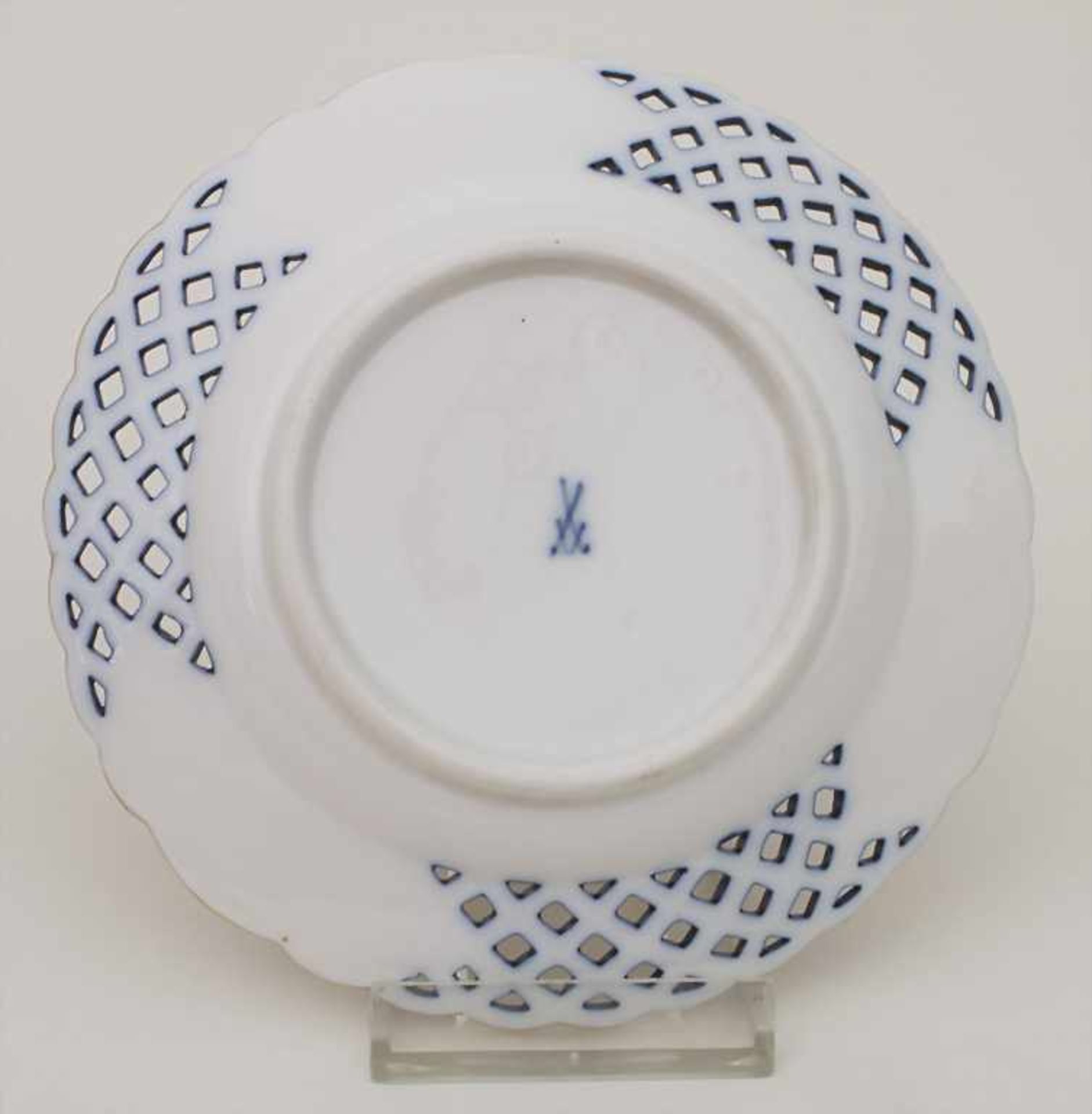 Korb-Teller / A plate, Meissen, 19. Jh. - Bild 3 aus 4