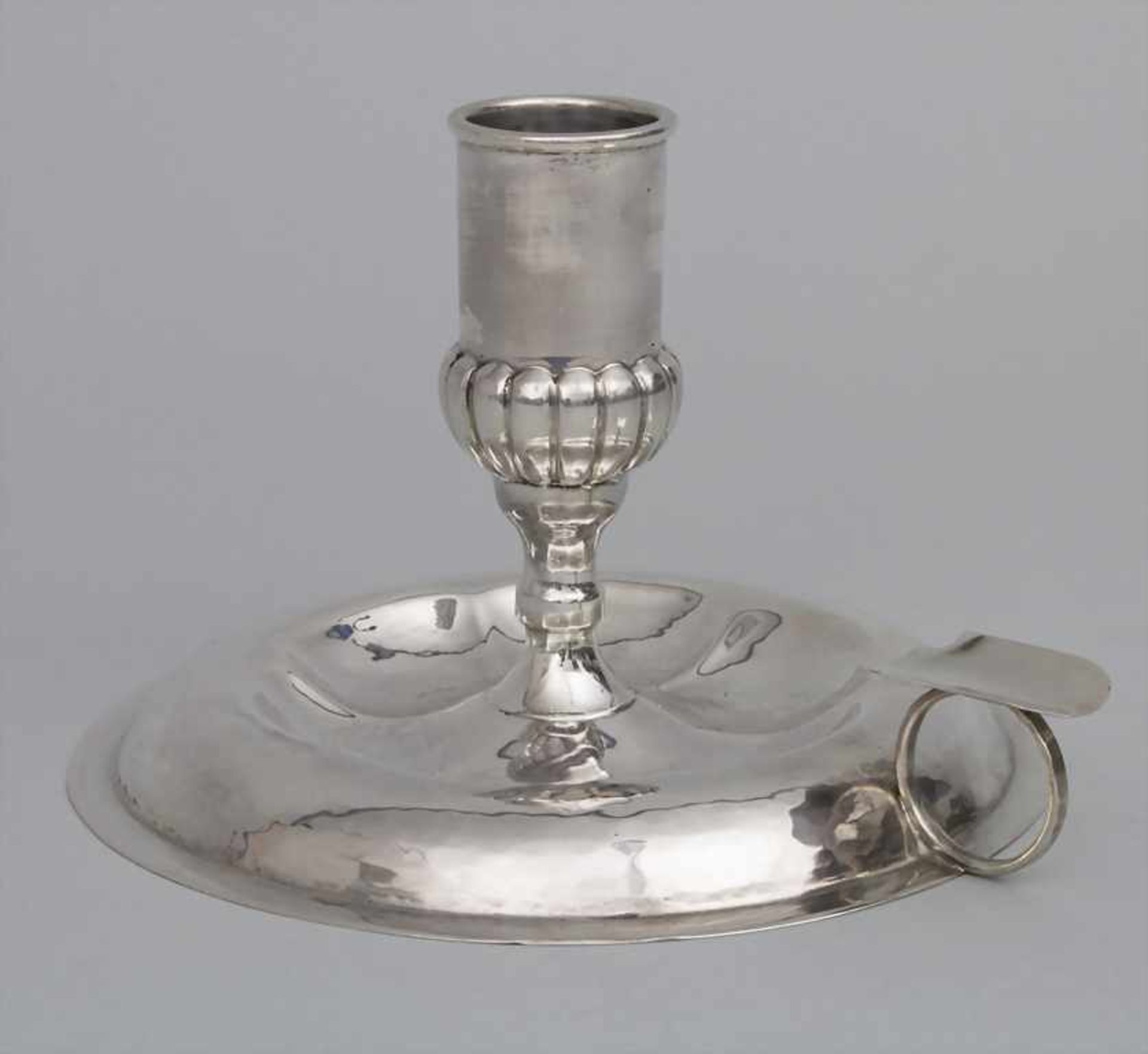Handleuchter / A silver candleholder with handle, 18. Jh.