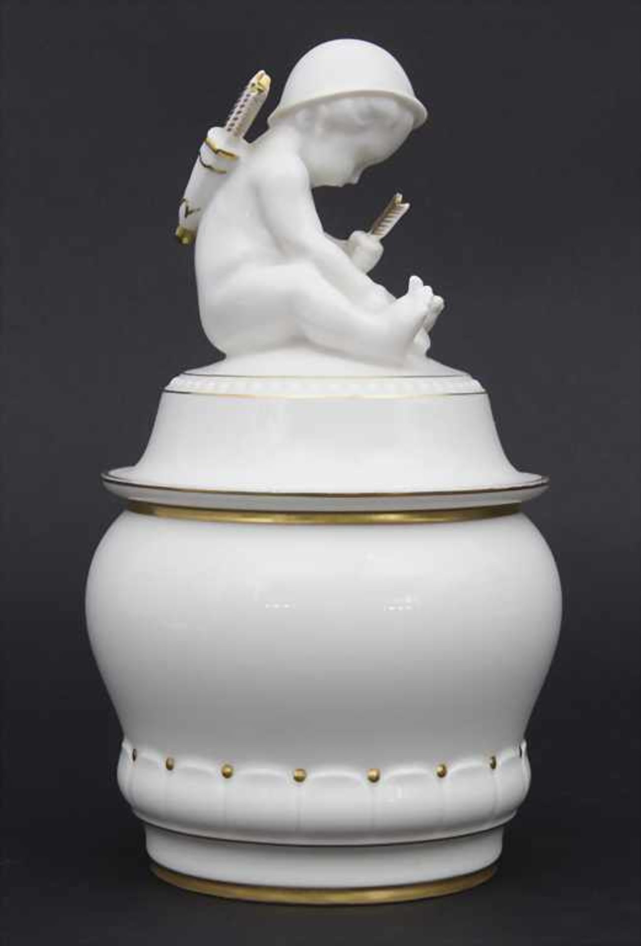 Art Déco Deckeldose mit Amorette / An Art Deco covered jar with a cupid, Lorenz Hutschenreuther, - Image 2 of 5