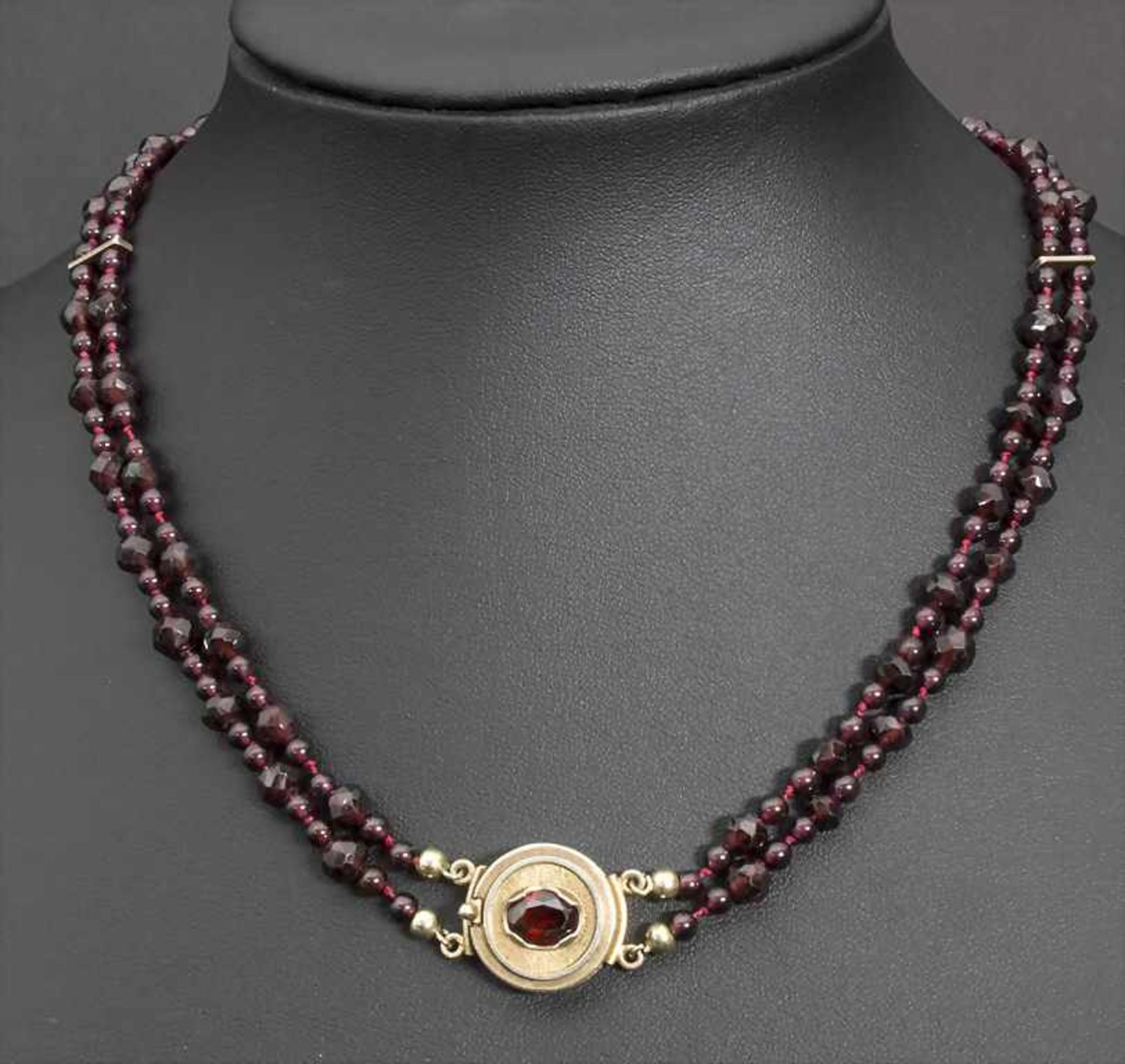 Granat-Collier / A garnet necklace - Bild 5 aus 6