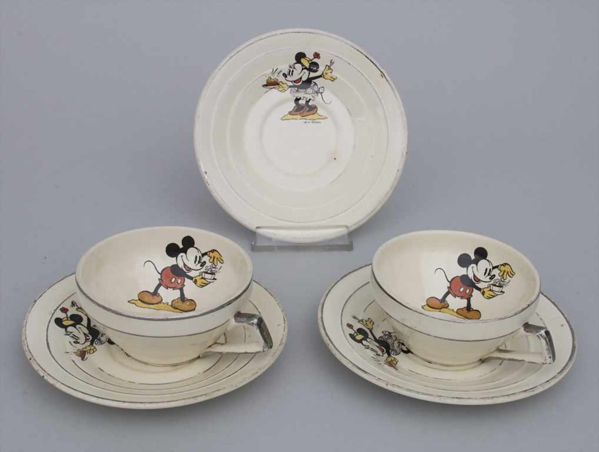 Paar Art Déco Mickey Maus Tassen und Untertassen / A pair of Art Deco Disney collectables Mickey