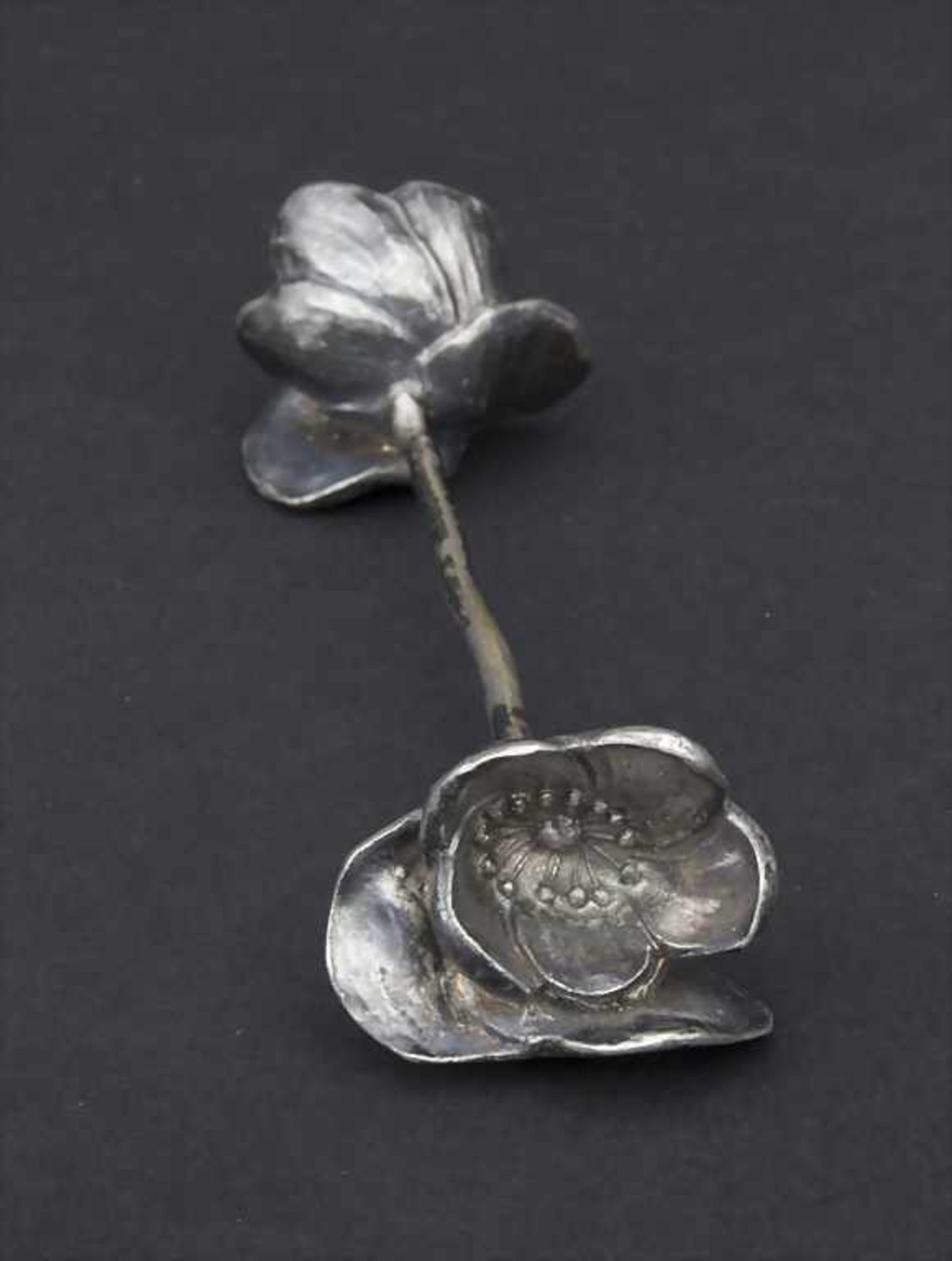 Jugendstil Messerbank mit Mohnblüten / An Art Nouveau knife rest with poppies, um 1900<