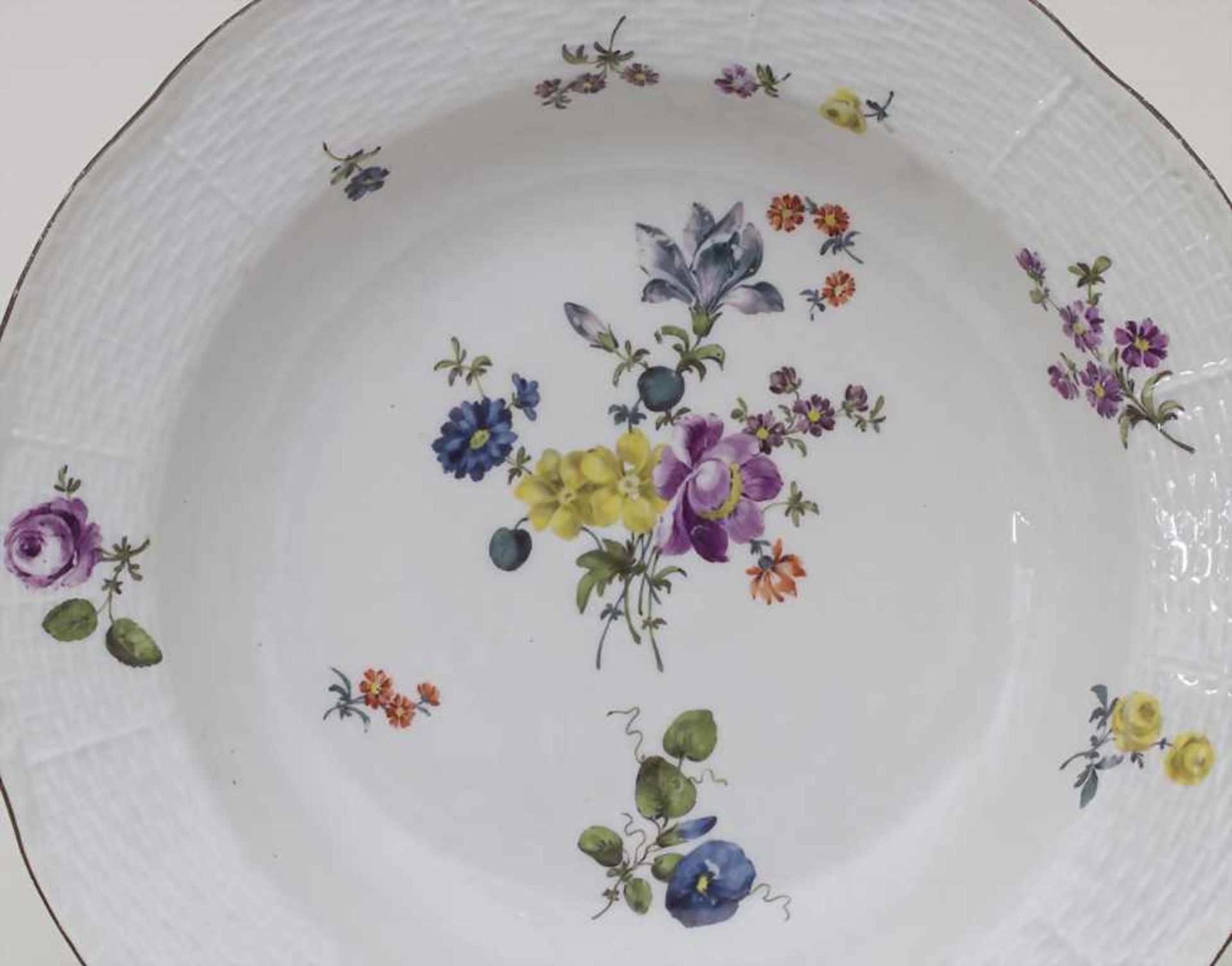 Barock Teller / A Baroque plate, Meissen, um 1750 - Bild 2 aus 5