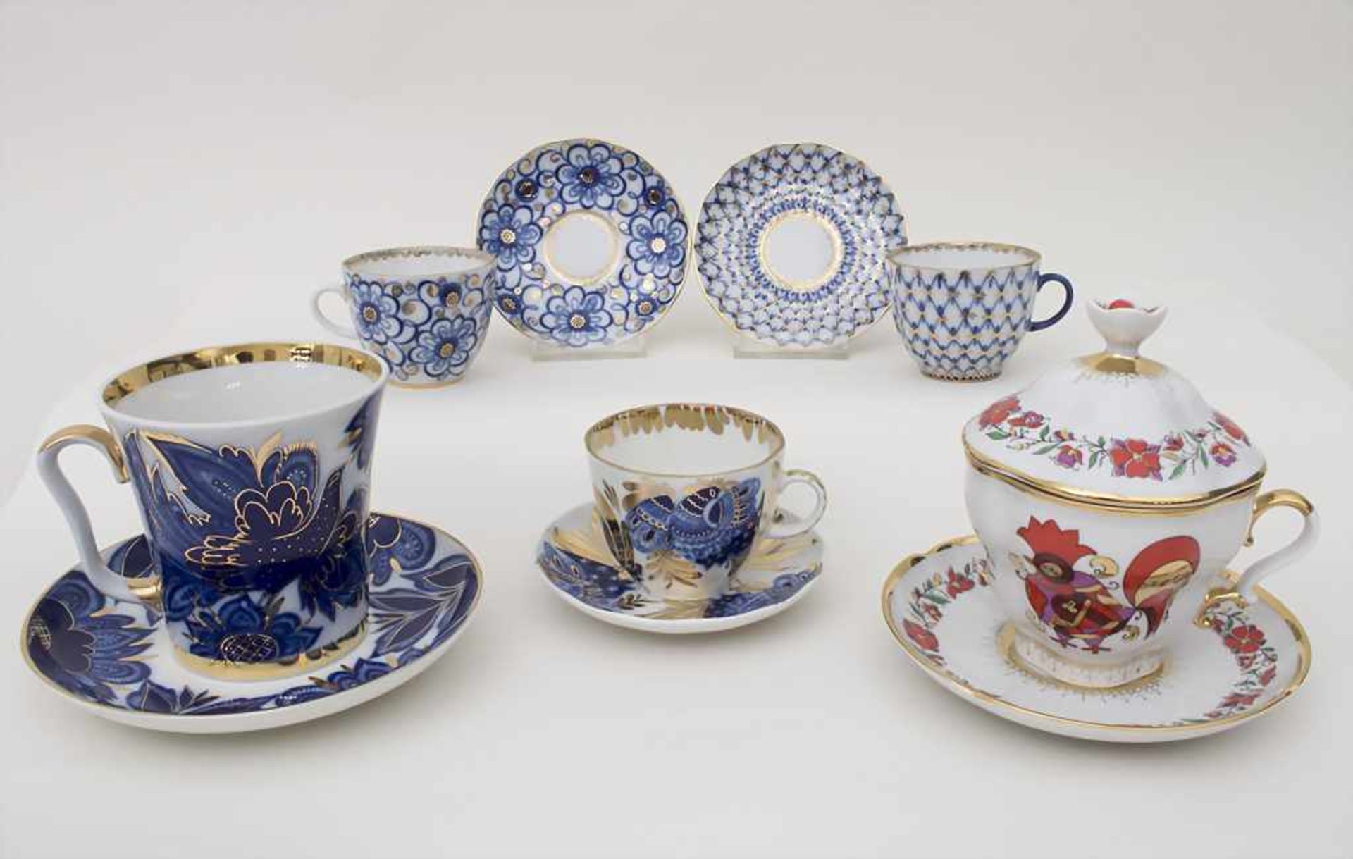 Konvolut Sammeltassen / A set of collection cups and saucers, Lomonossov, 20. Jh.
