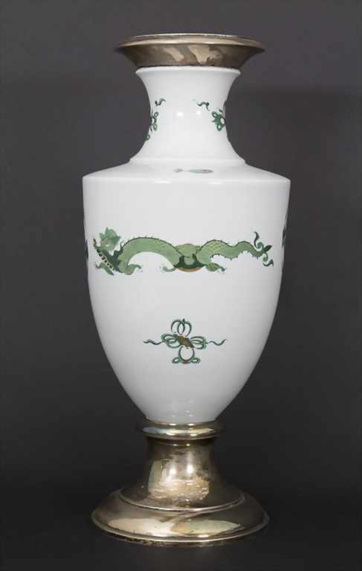 Amphoravase 'Grüner Drache' mit Silbermontierung / An amphora vase 'Green Dragon' with silver mount, - Bild 2 aus 8