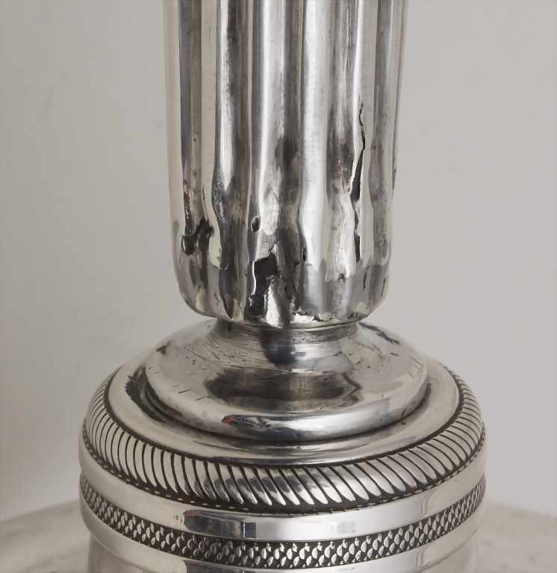 Paar Louis-Seize Leuchter / A pair of Louis-Seize silver candlesticks, Jean Nicolas Pique, Paris, um - Bild 10 aus 10