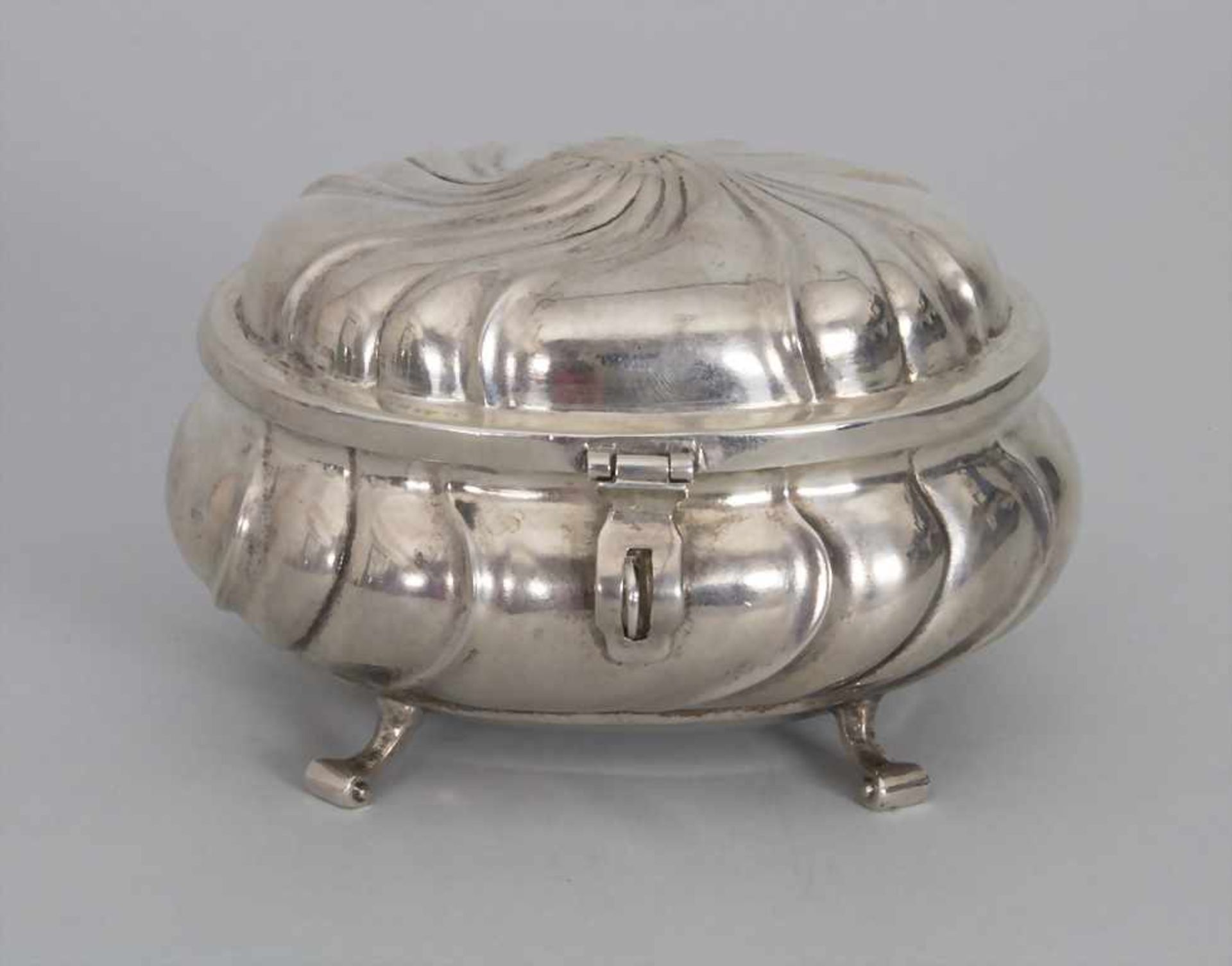 Barock Zuckerdose / A Baroque silver sugar box, Ferdinand Grische, Breslau / Wroclav, 1746-