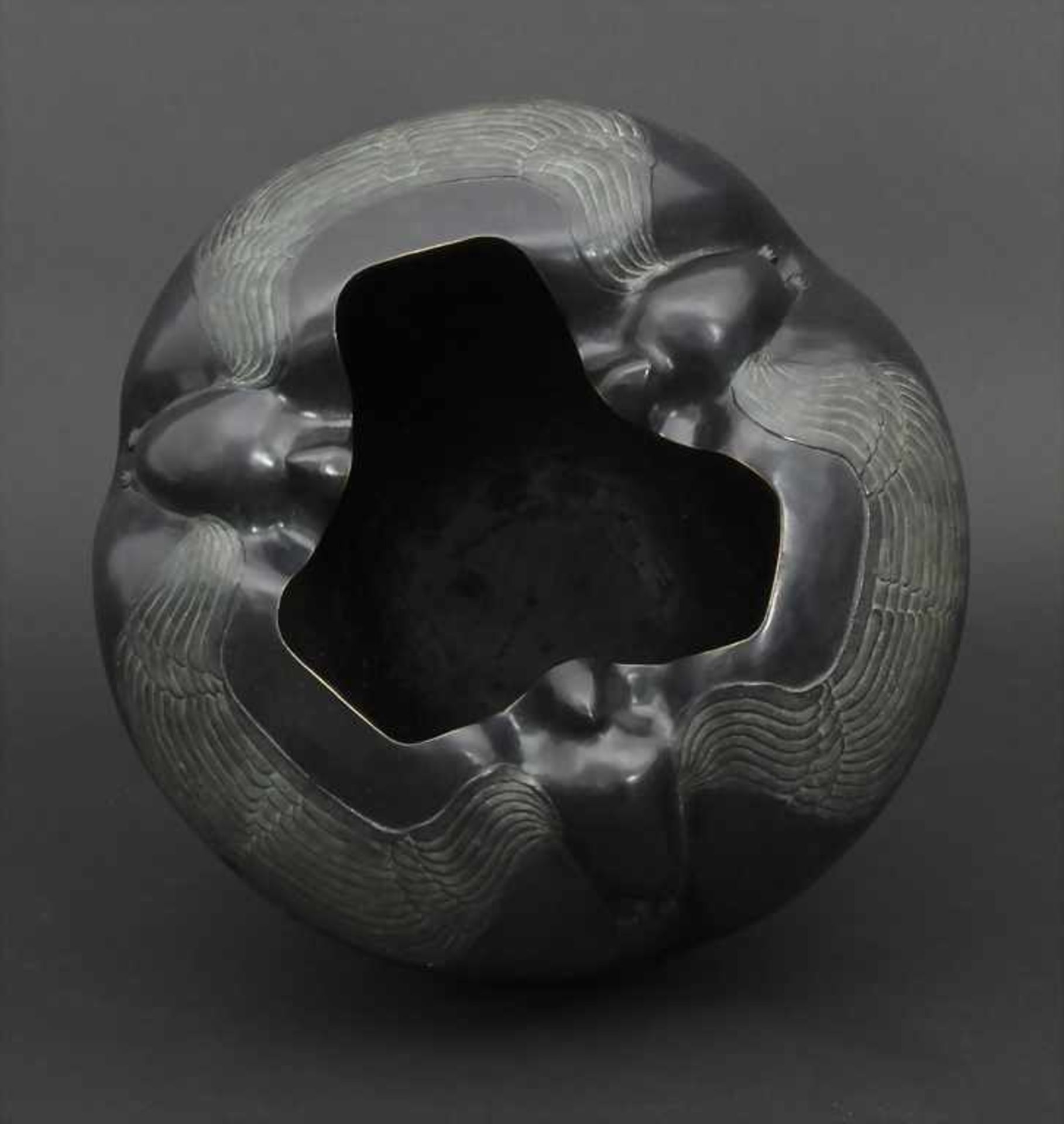 Margot Homan, Bronze Vase mit Friedenstauben - Image 3 of 6