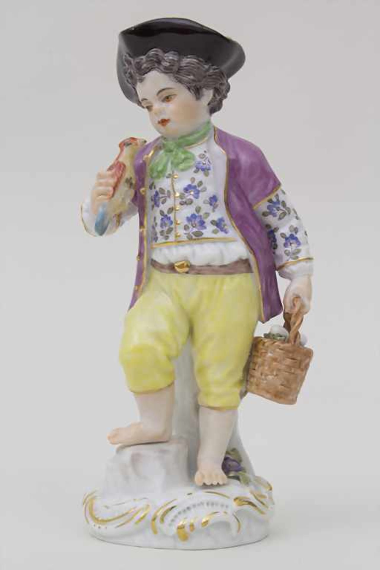 Gärtnerfigur 'Knabe mit Eierkorb' / A gardener child 'Boy with egg basket', Meissen, 2002<