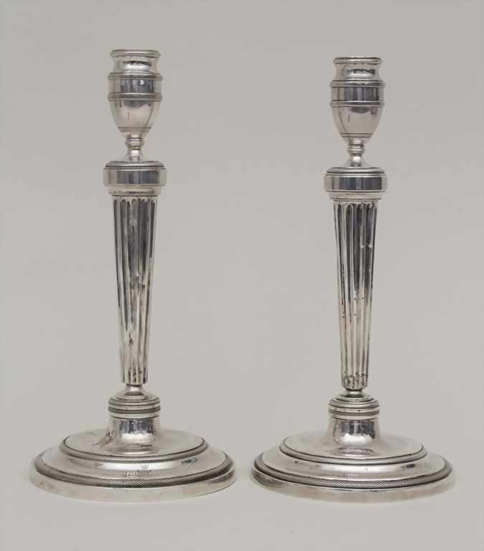 Paar Louis-Seize Leuchter / A pair of Louis-Seize silver candlesticks, Jean Nicolas Pique, Paris, um