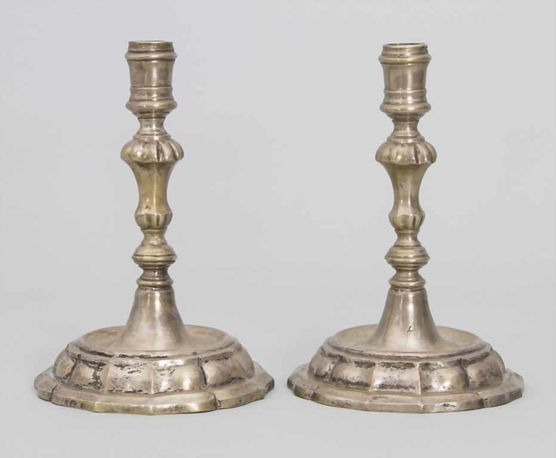 Paar Barock Leuchter / A pair of Baroque candlesticks, Riga, um 1740